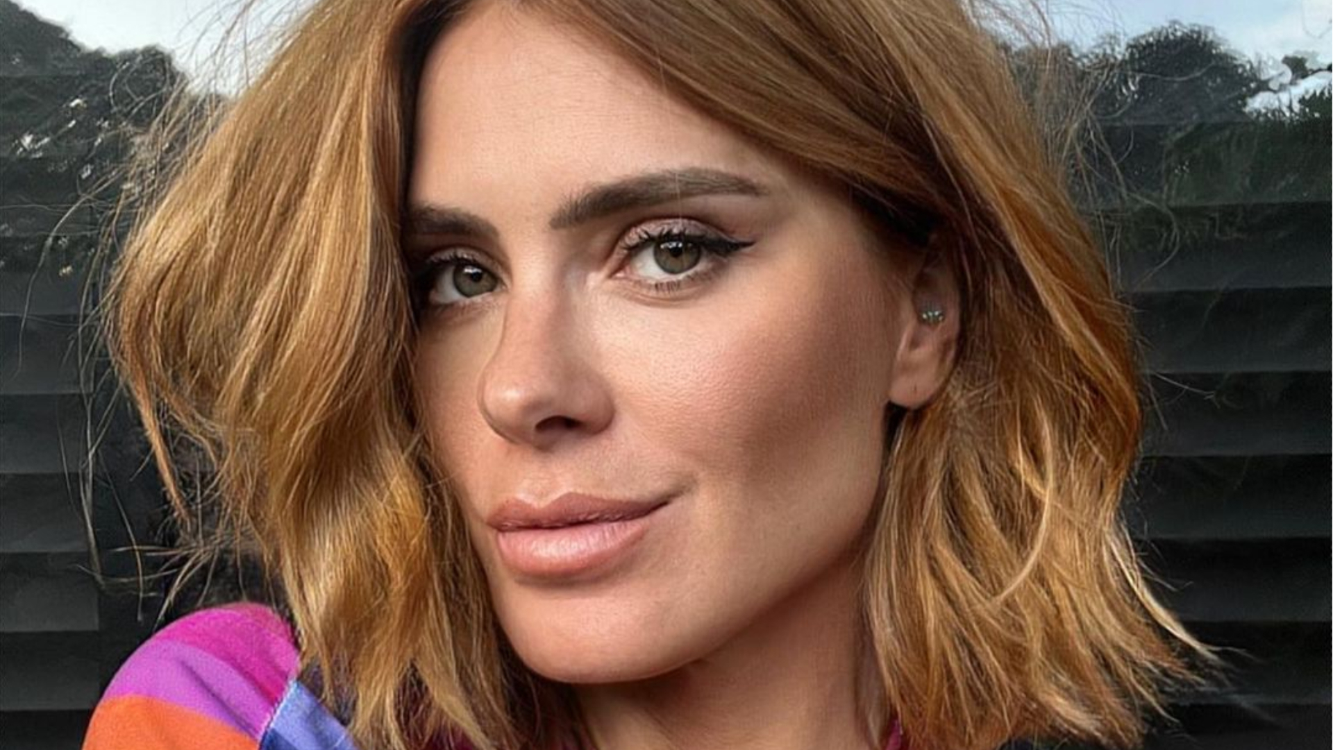 Com seu novo cabelo, Carolina Dieckmann passa dos limites da beleza e choca: ”Rosto perfeito”