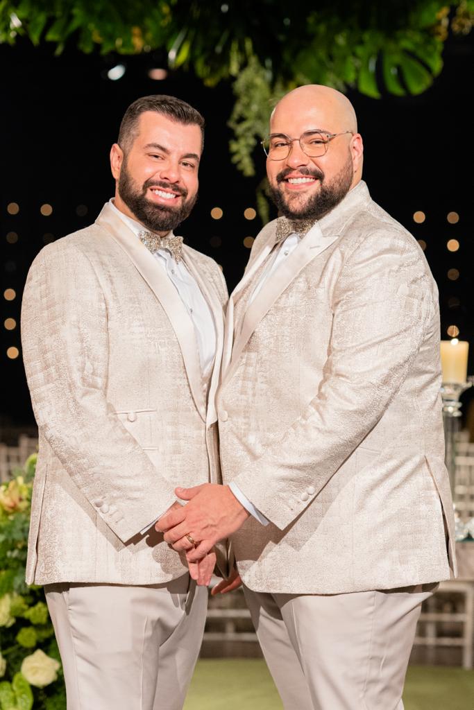 Veja a foto do bolo de casamento de Tiago Abravanel e Fernando Poli