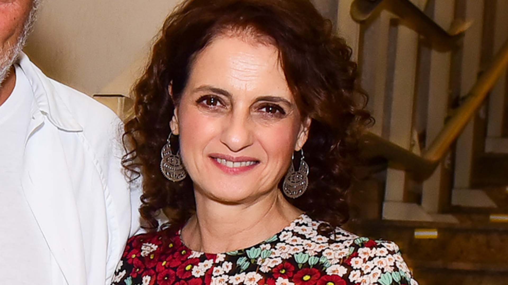 Denise Fraga surge em foto inédita com o marido