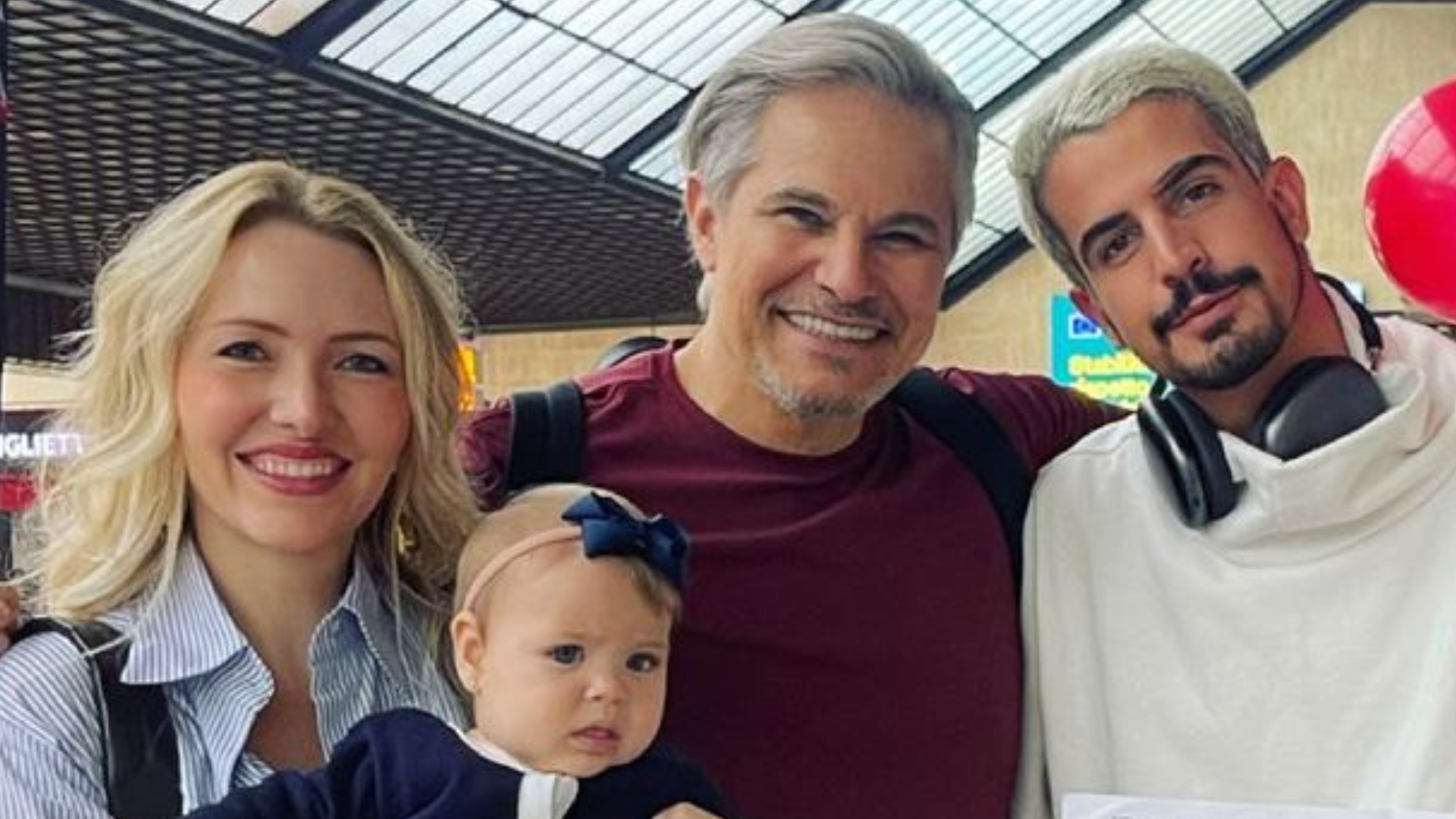 Edson Celulari recebe o filho na Itália com festa no aeroporto: ”Enzo chegou”