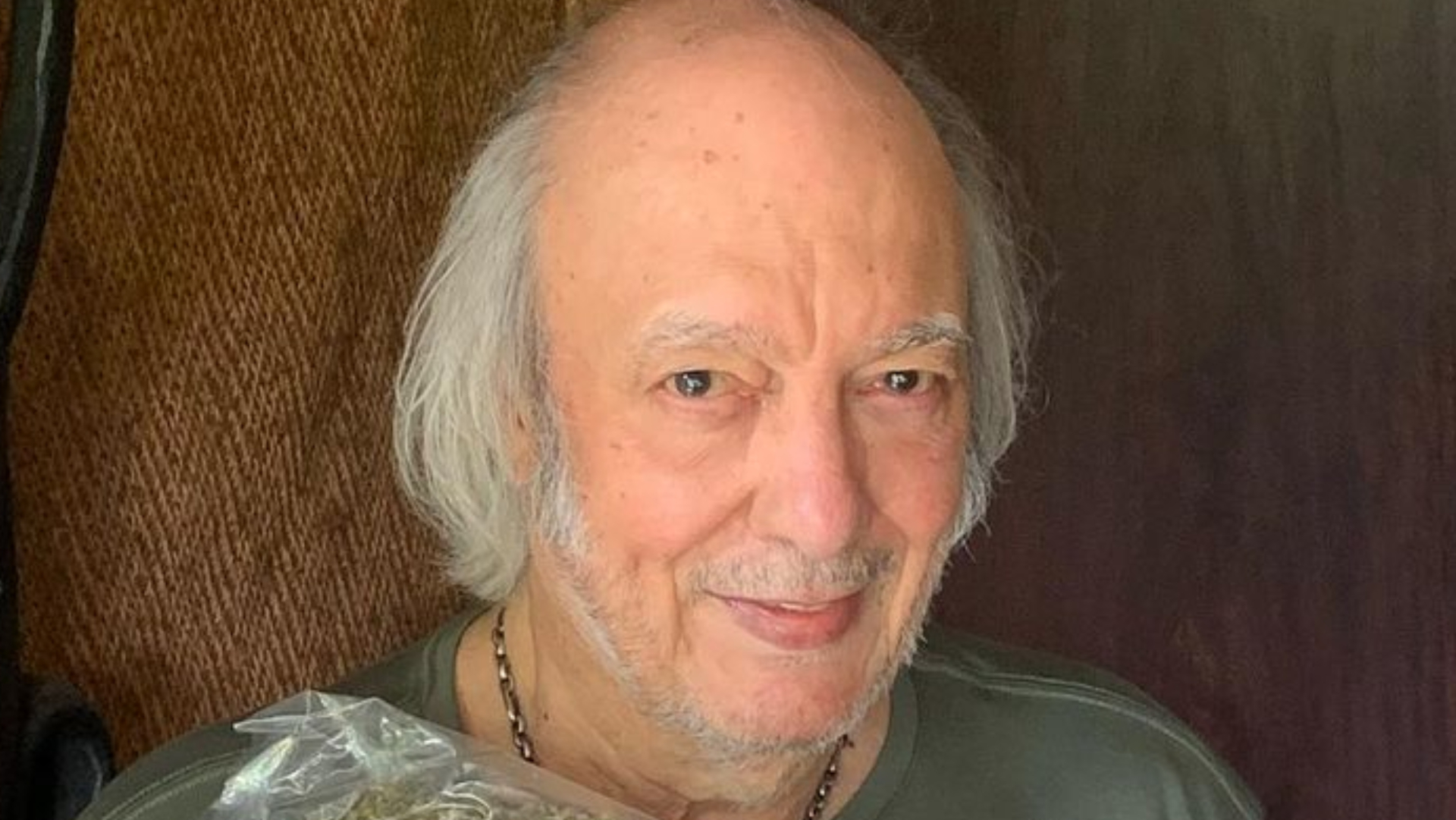 Aos 81 anos, Erasmo Carlos é internado em hospital com quadro de saúde delicado; veja detalhes