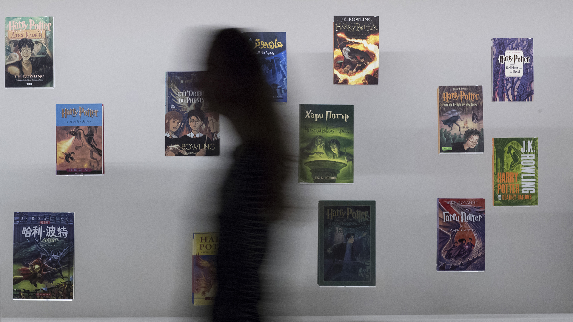 Moedas britânicas serão estampadas com imagens do Harry Potter para comemorar aniversário