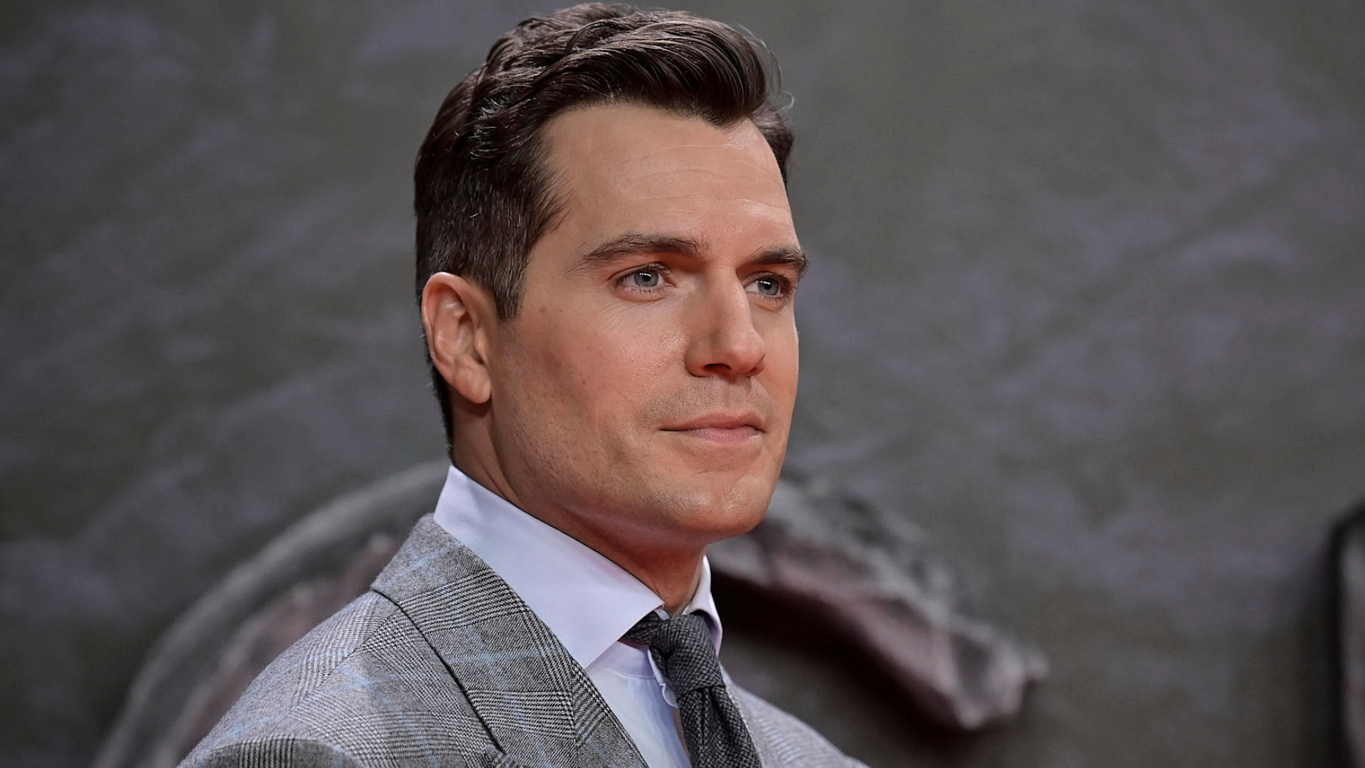 Henry Cavill volta como Super-Homem, herói da DC