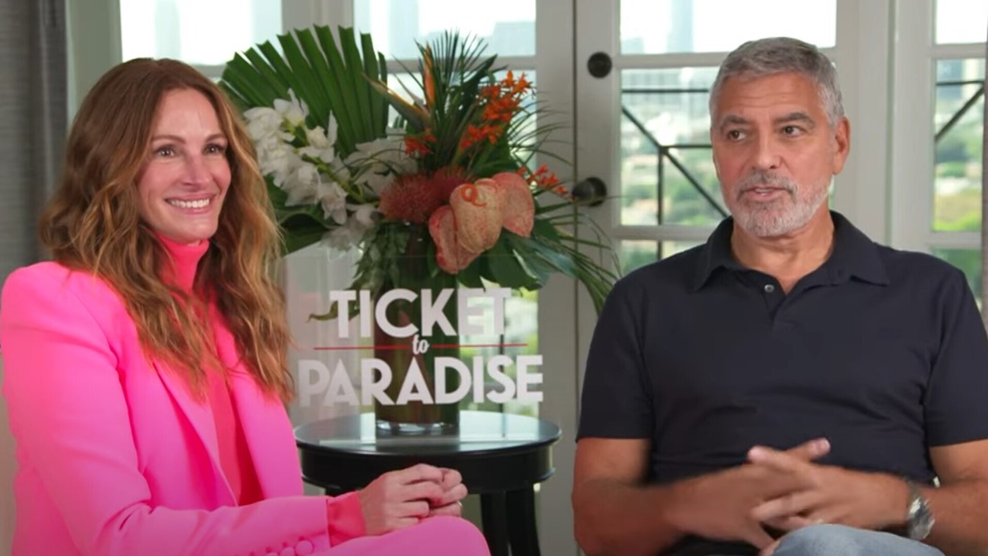 Julia Roberts revela como o telefone de George Clooney está salvo nos contatos do seu celular