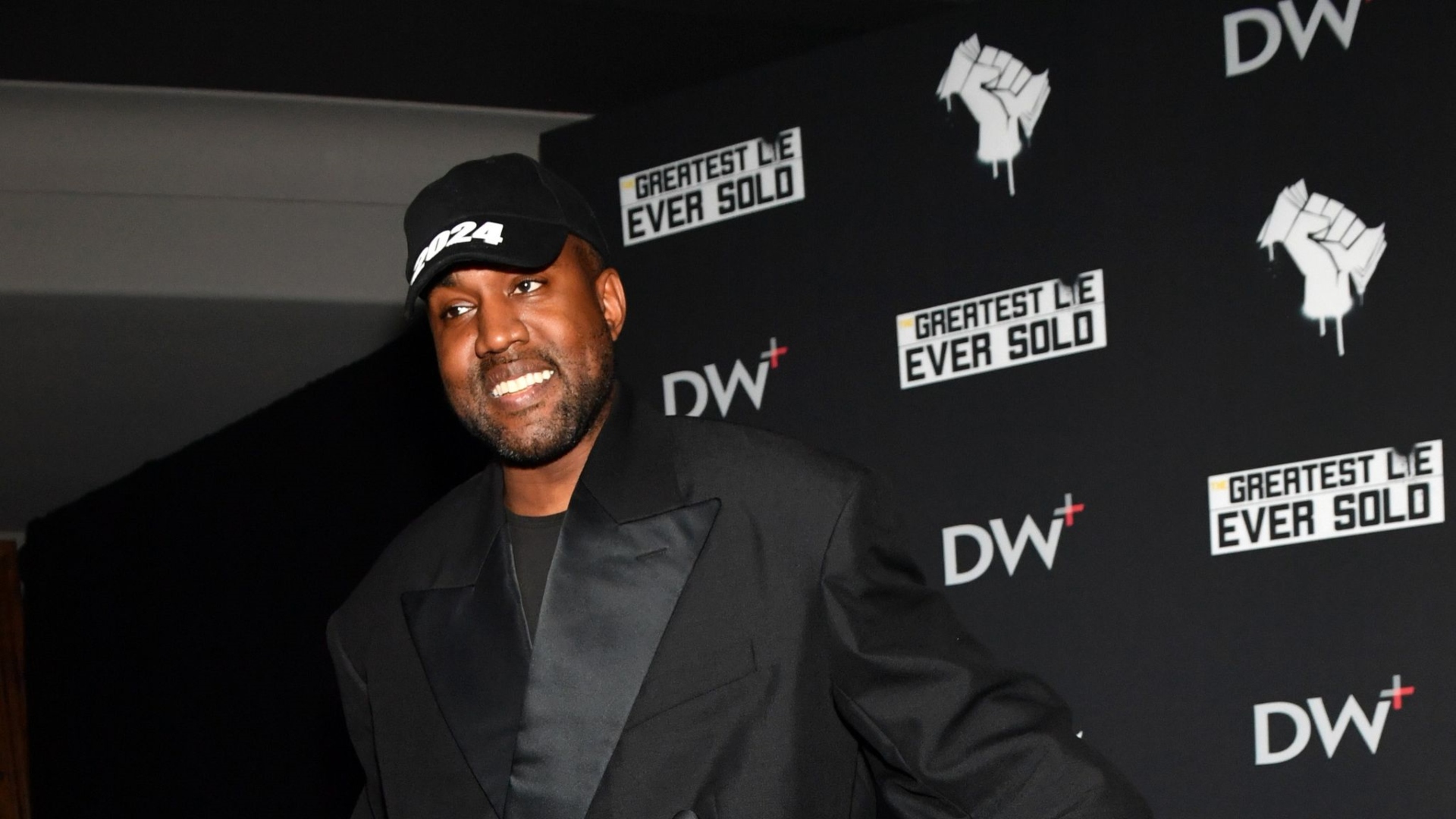 Estátua de cera de Kanye West teria sido removida do museu Madame Tussauds, em Londres
