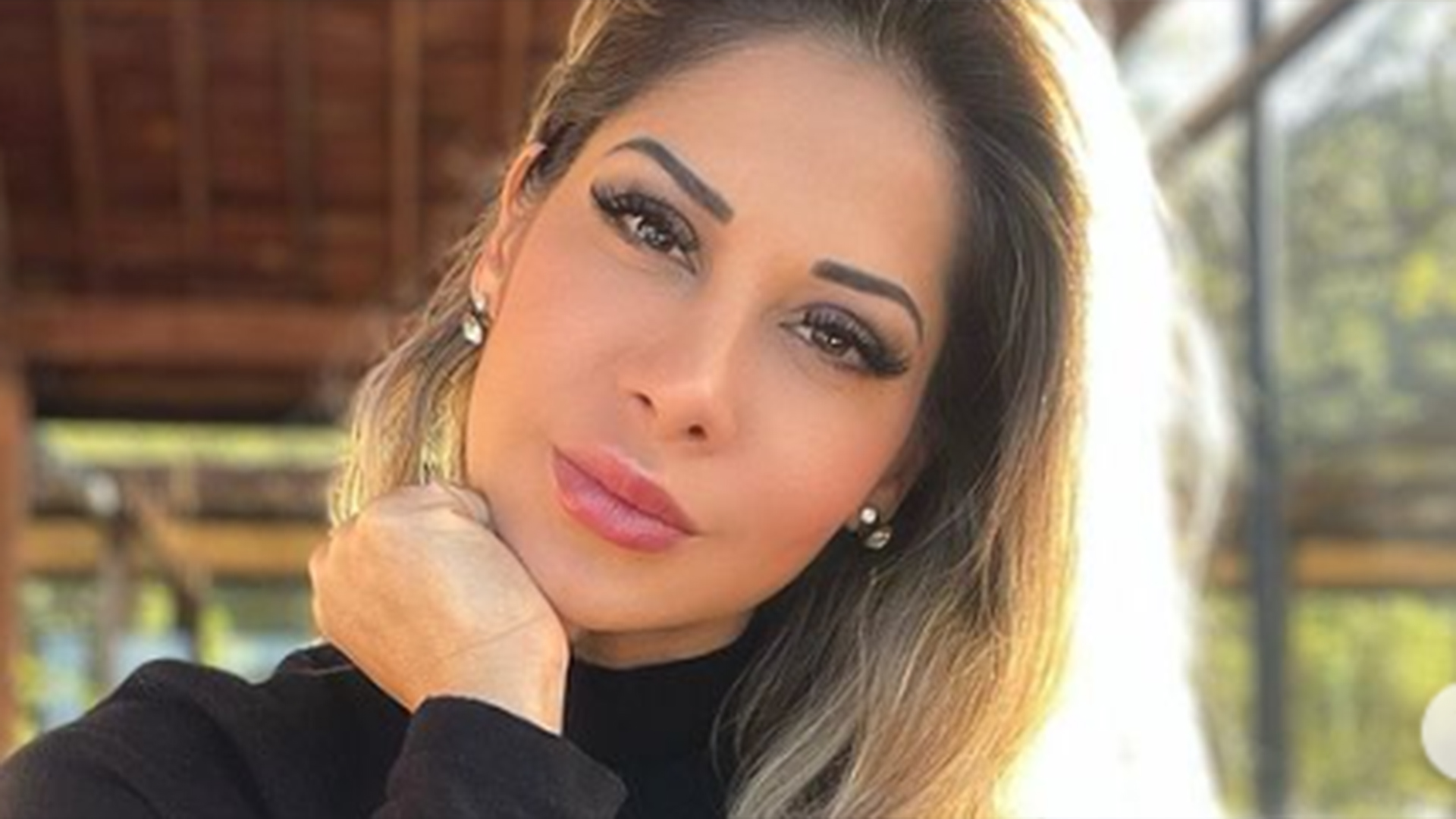 Maíra Cardi impressiona ao mostrar seu quarto enorme