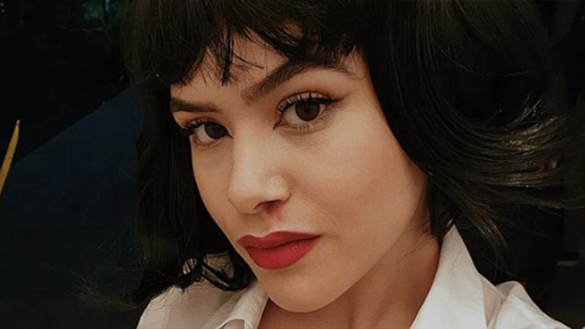 Maisa deixa a lingerie à mostra em fantasia de Halloween