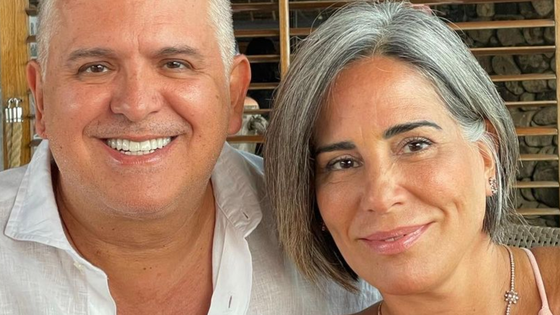 Apaixonado, Orlando Morais posa com Gloria Pires e encanta: ”Quanto brilho e perfeição”