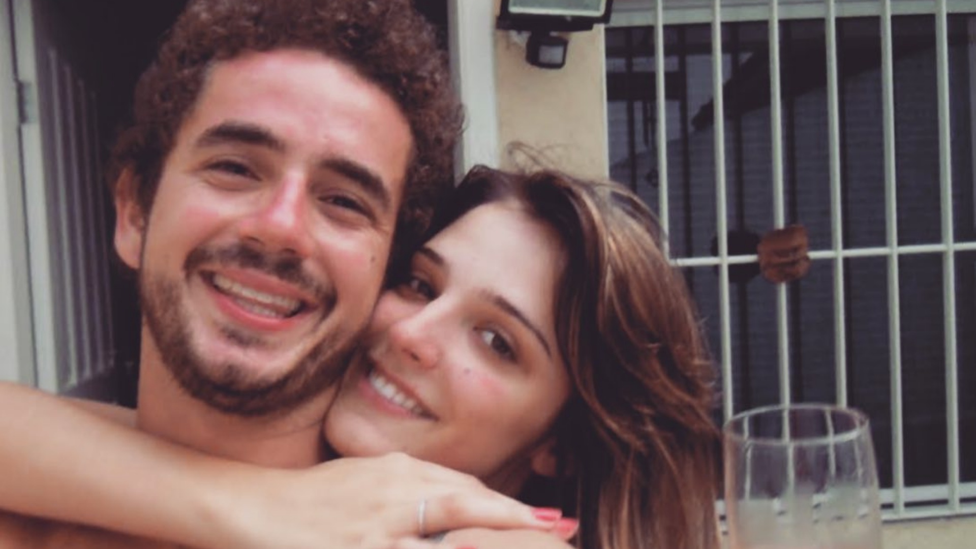 Rafa Brites relembra perrengues no começo do relacionamento com Felipe Andreoli: “Não conseguia dormir”