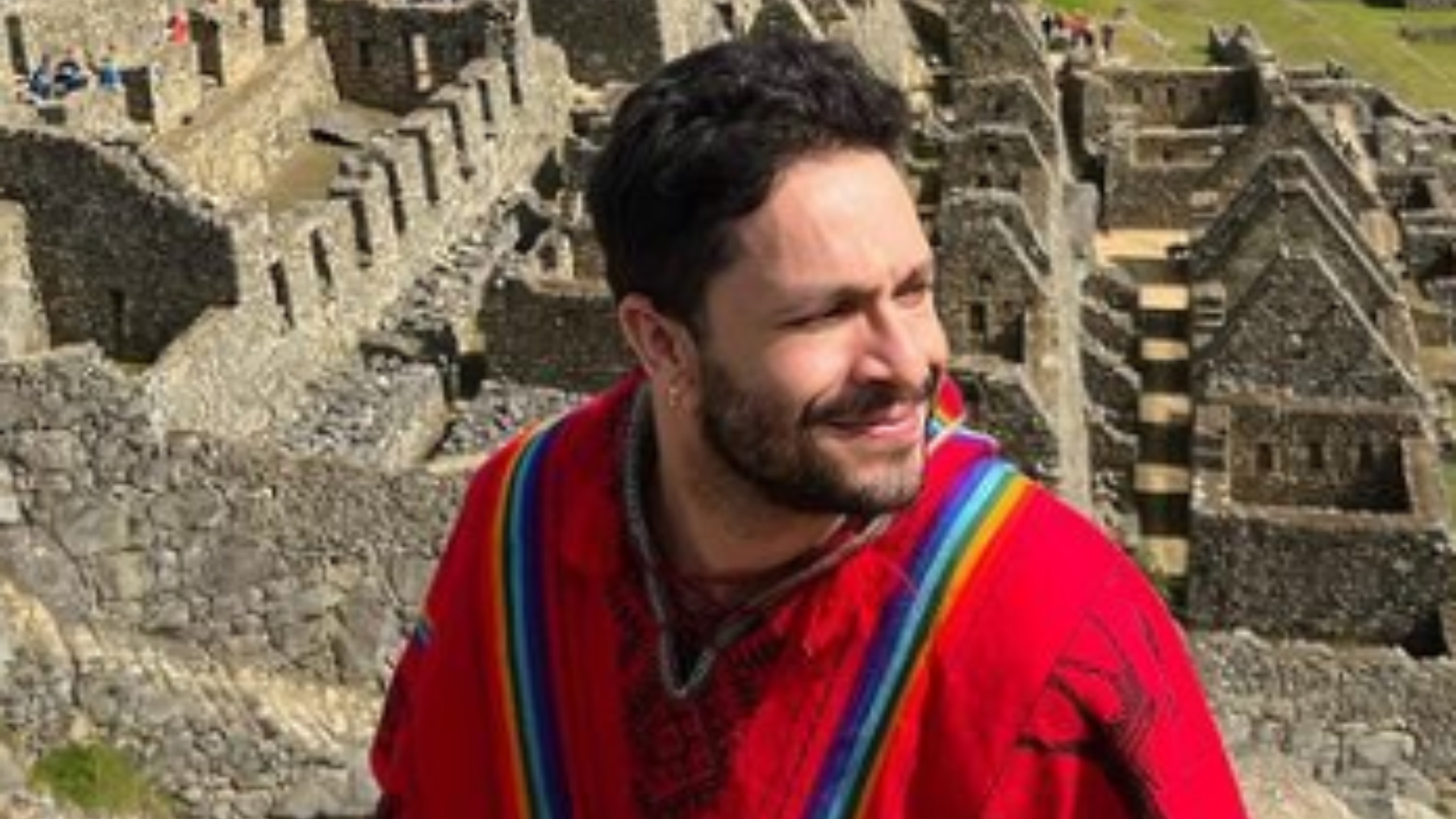 Rainer Cadete impressiona seguidores com fotos em uma das sete maravilhas do mundo