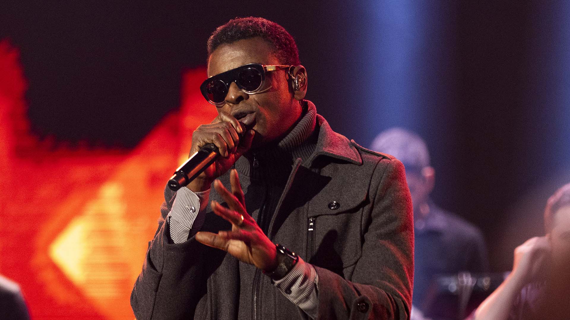 Seu Jorge no programa Domingão com Huck