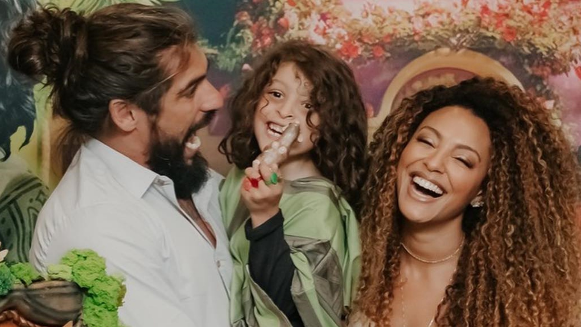 Sheron Menezzes mostra os detalhes da festa de aniversário do filho, Benjamin