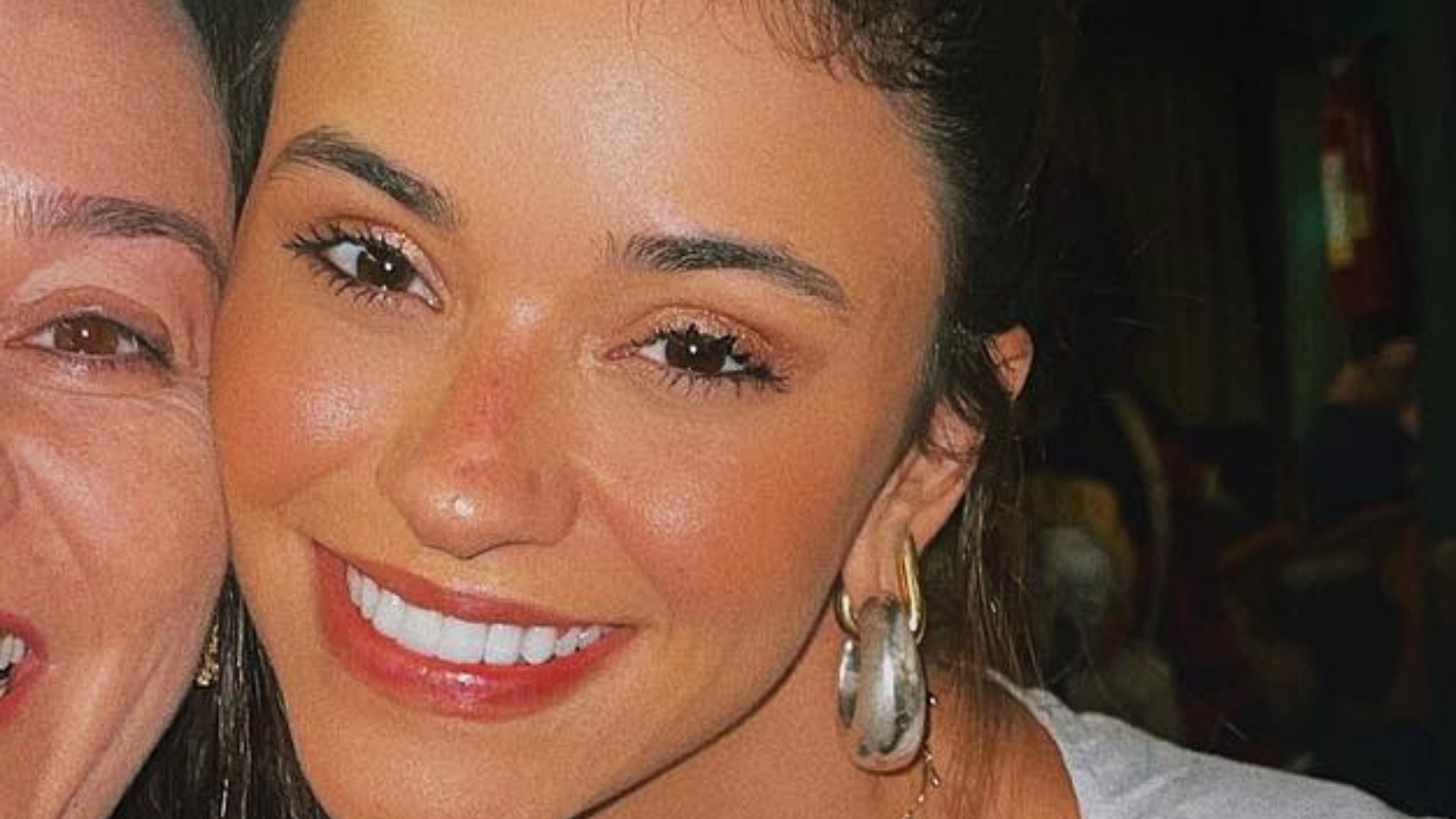 Talita Younan posta clique raro ao lado da mãe ao prestar homenagem de aniversário: “Minha inspiração”