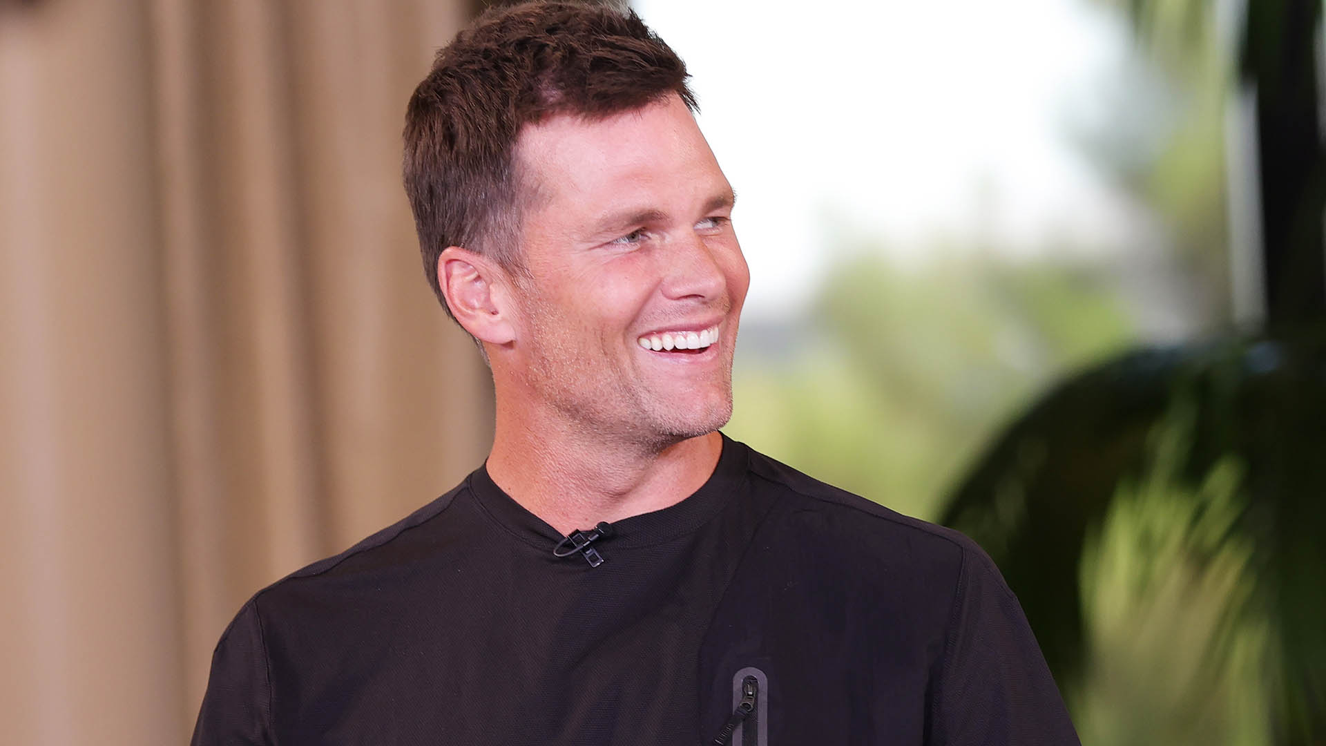 Filho de Tom Brady segue os passos do pai no futebol americano