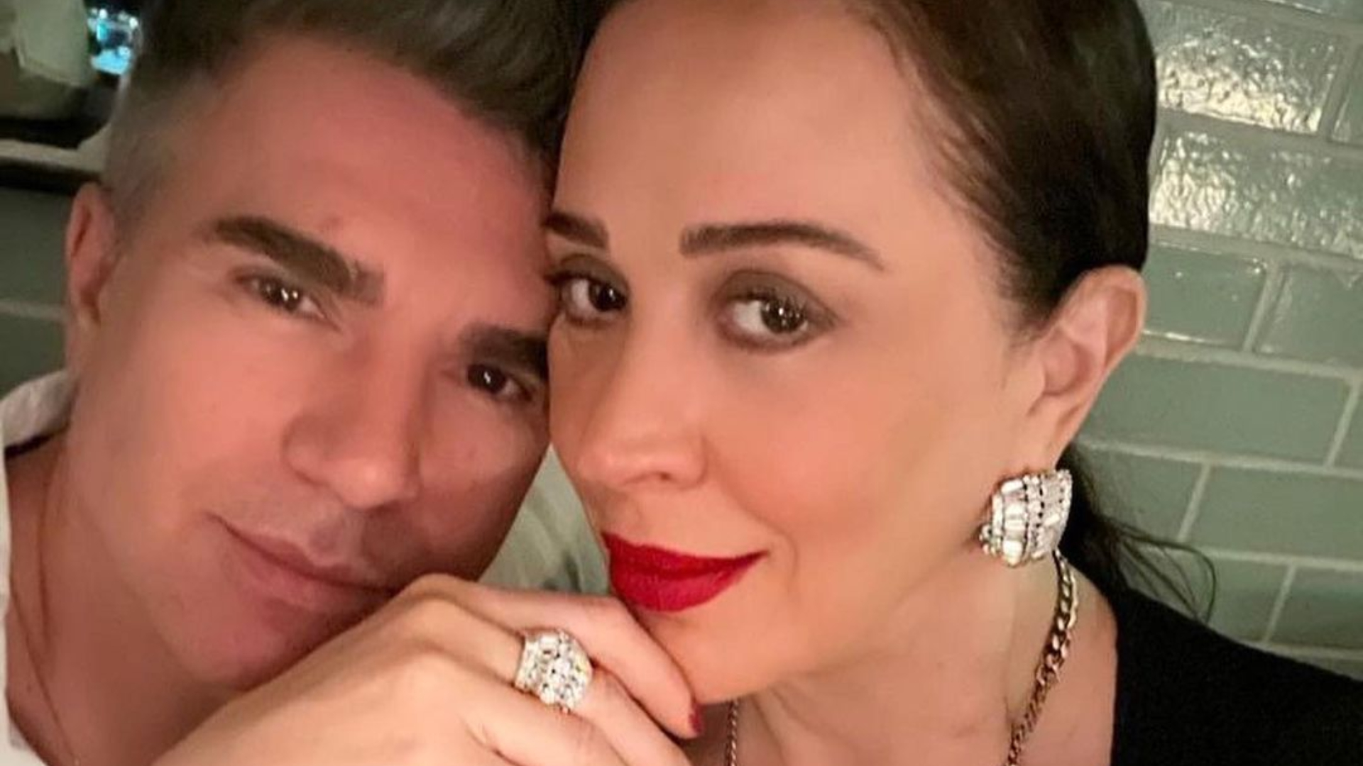 Web se diverte após o anúncio do sexo e nome do filho de Claudia Raia: ”Enzo II”