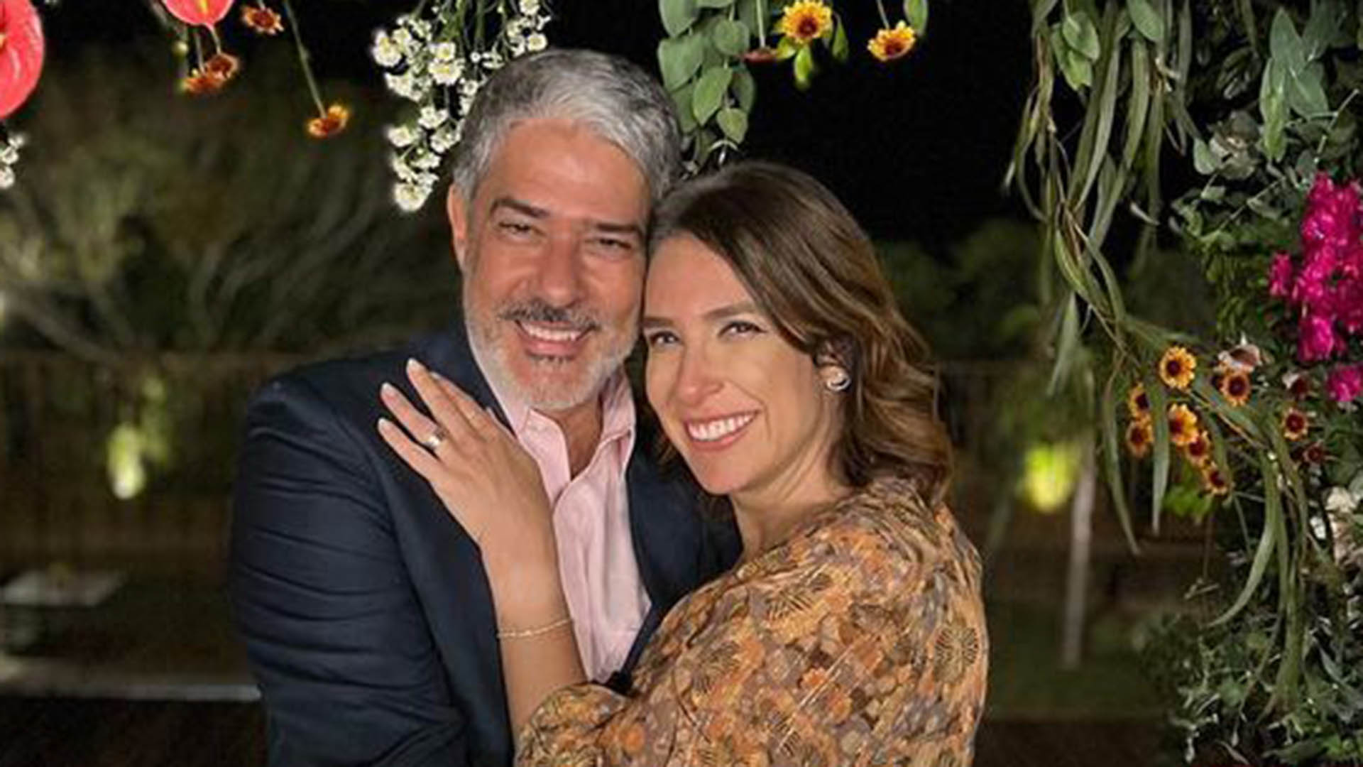 Esposa de William Bonner usa roupa do marido em seu look do dia
