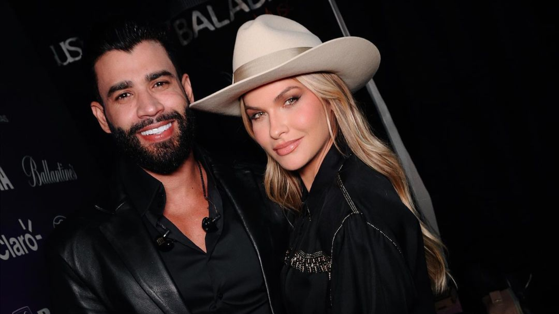 Andressa Suita e Gusttavo Lima posam juntos nos bastidores de show: ”Casalzão”