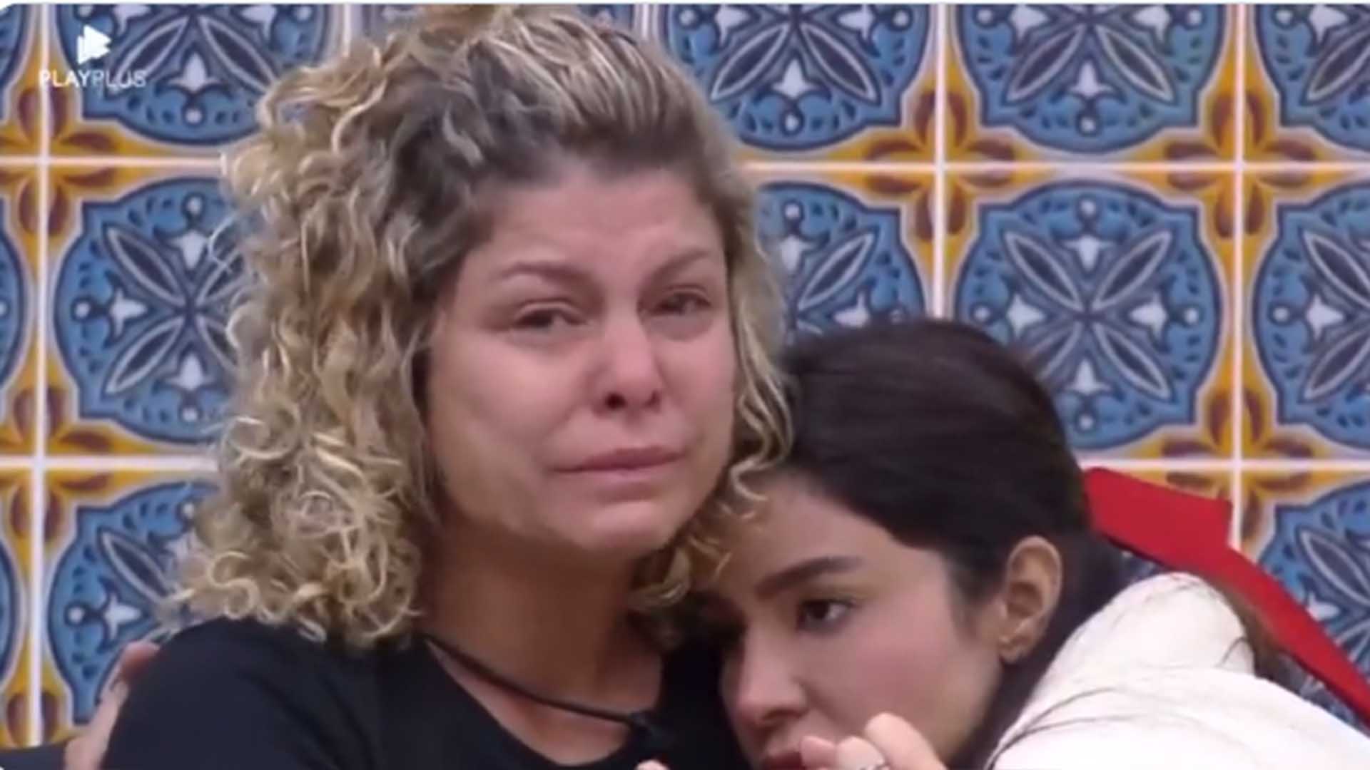 A Fazenda 14: Bárbara Borges cai no choro: ‘É muito difícil’