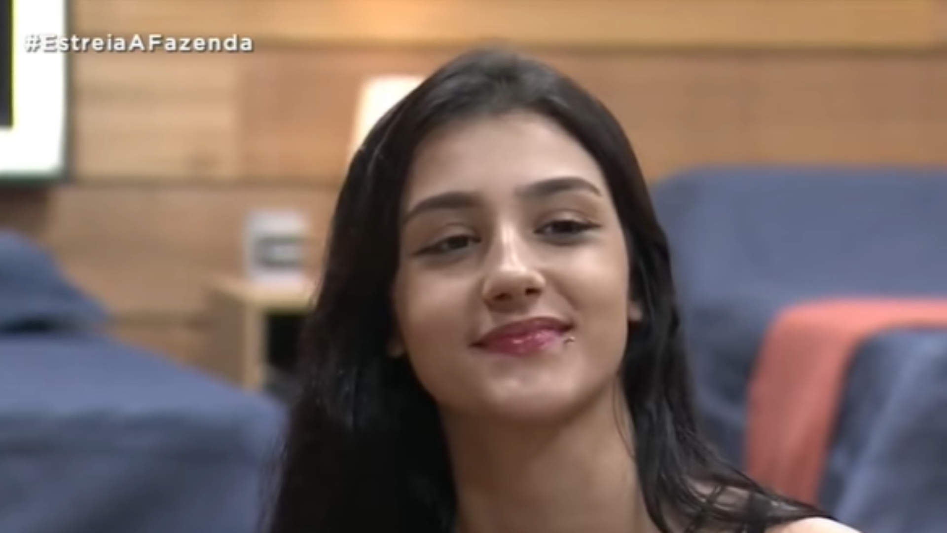 A Fazenda 14: Bia Miranda fala mal de Tati Zaqui e Ingrid Ohara