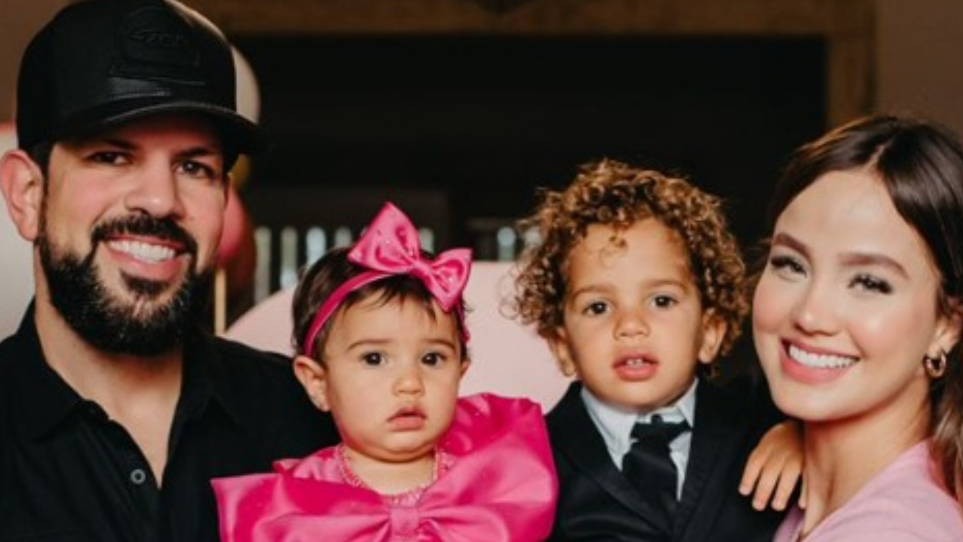 Biah Rodrigues e Sorocaba celebram 10 meses da filha com festinha da Barbie