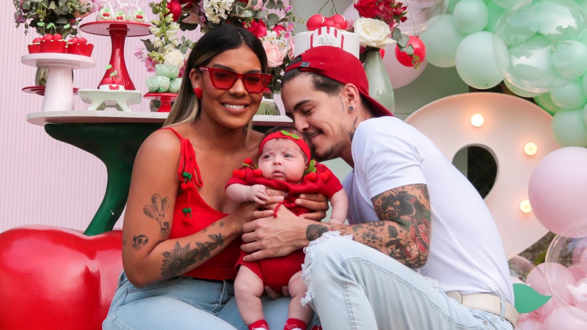 Com festa temática, Biel e Tays Reis celebram segundo mês da filha: “Nosso amorzinho”
