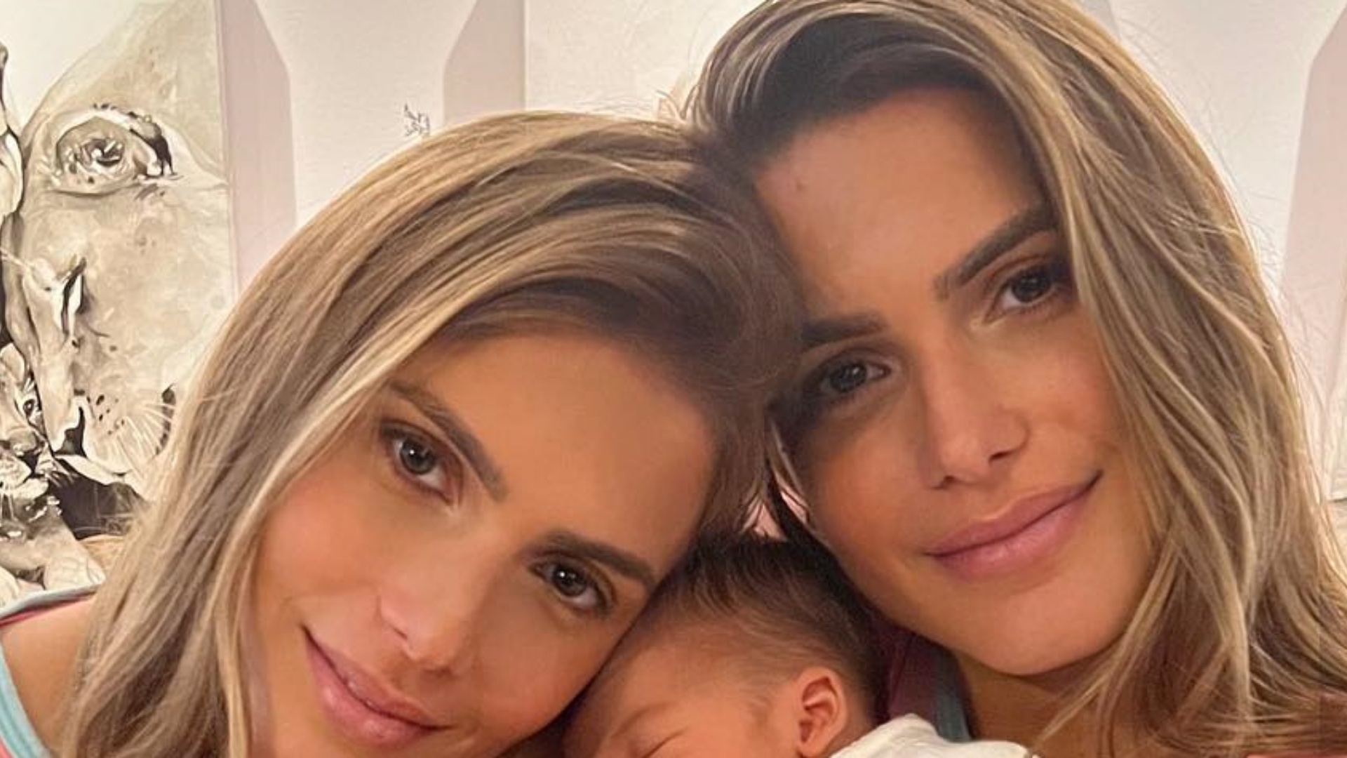 Branca Feres encanta ao mostrar o rosto da filha recém-nascida, Nicole
