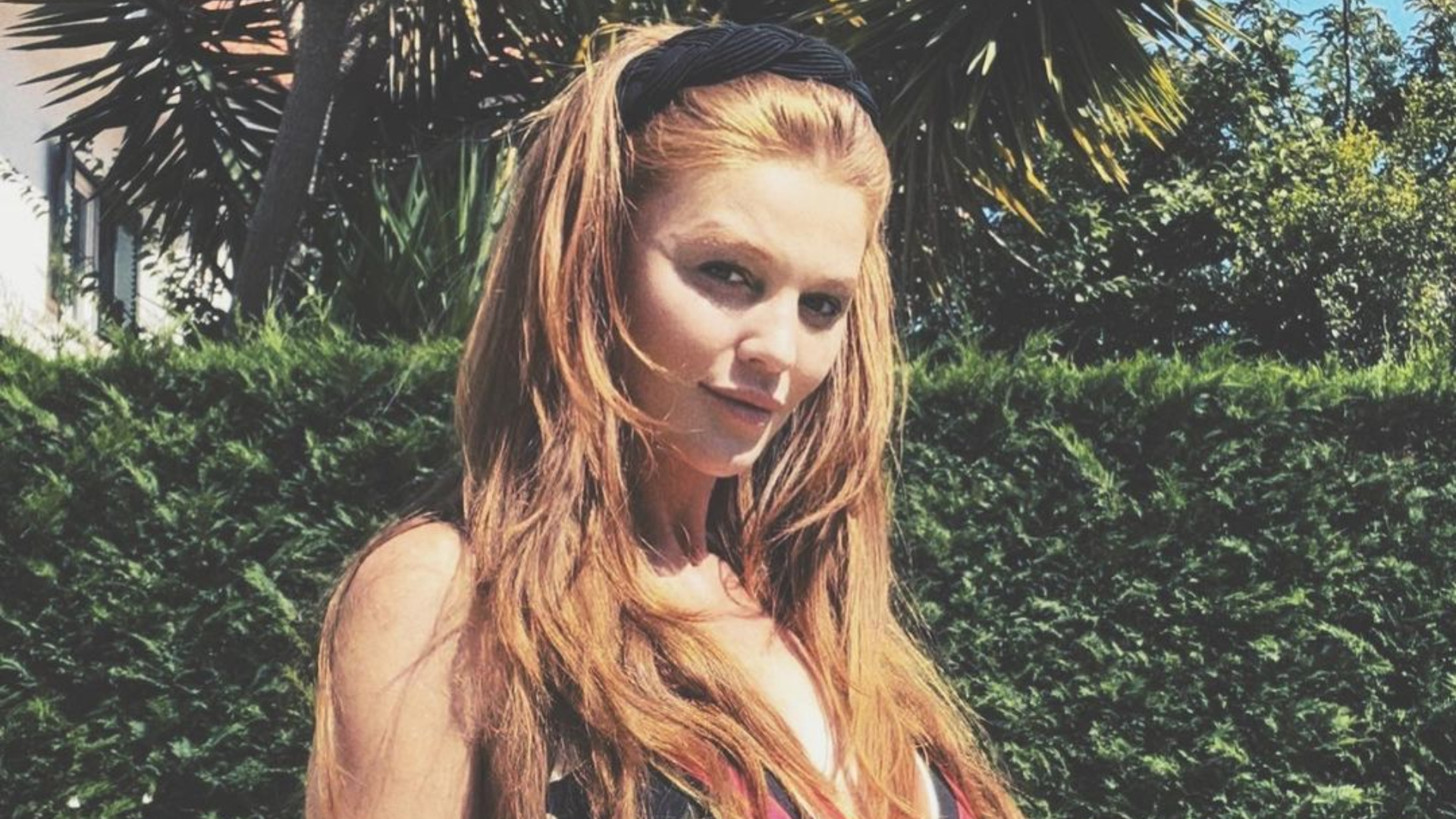 Grávida, Cintia Dicker exibe barriga de seis meses e fãs se derretem: ”Ainda mais linda”