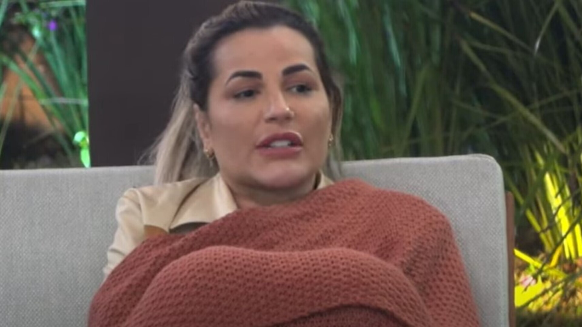 A Fazenda 14: Deolane Bezerra revela que quer causar no reality: “vontade de dar umas estripulias”