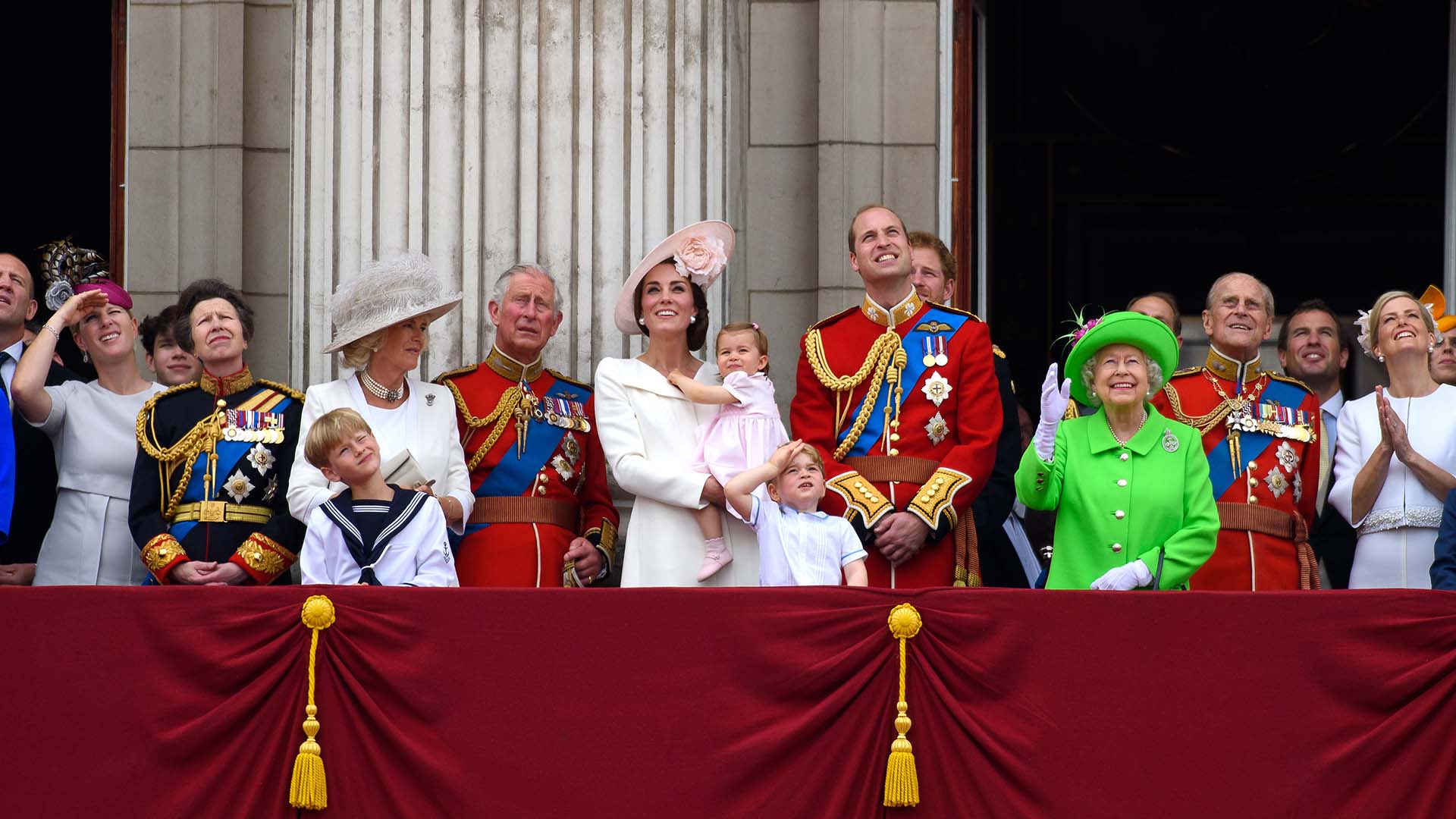 Rainha Elizabeth II encontrava na família a válvula de suas emoções