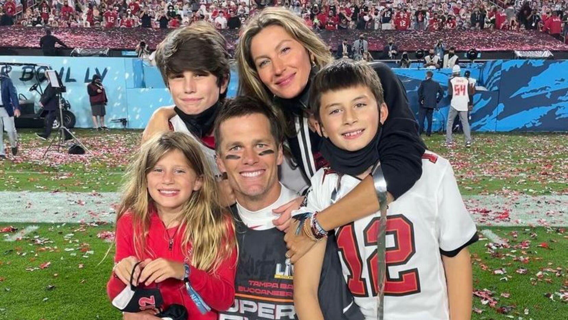 Para protegerem os filhos, Tom Brady e Gisele Bündchen fogem do furacão nos Estados Unidos