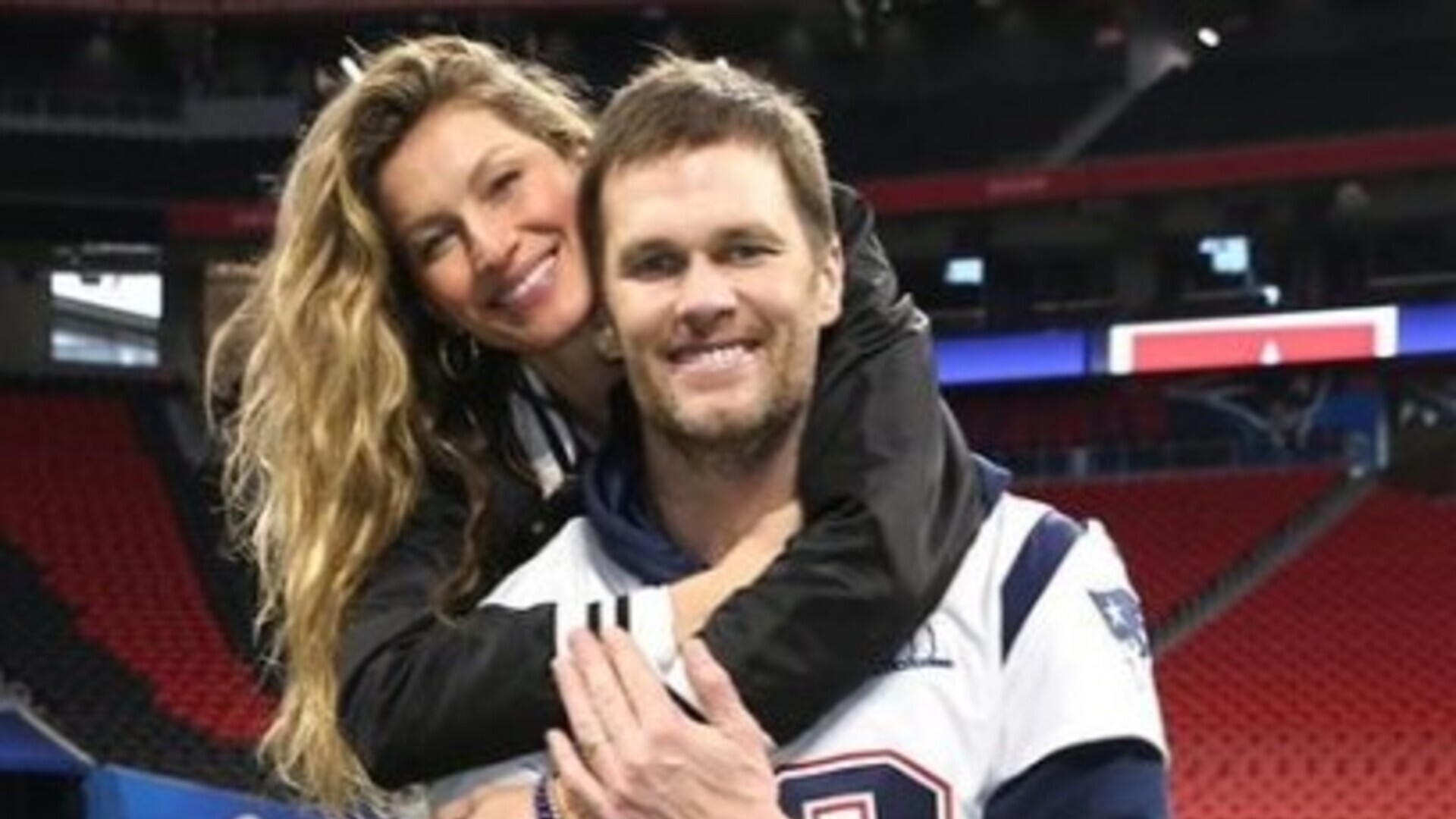 Em meio à crise no casamento, Gisele Bündchen teria sido vista chorando