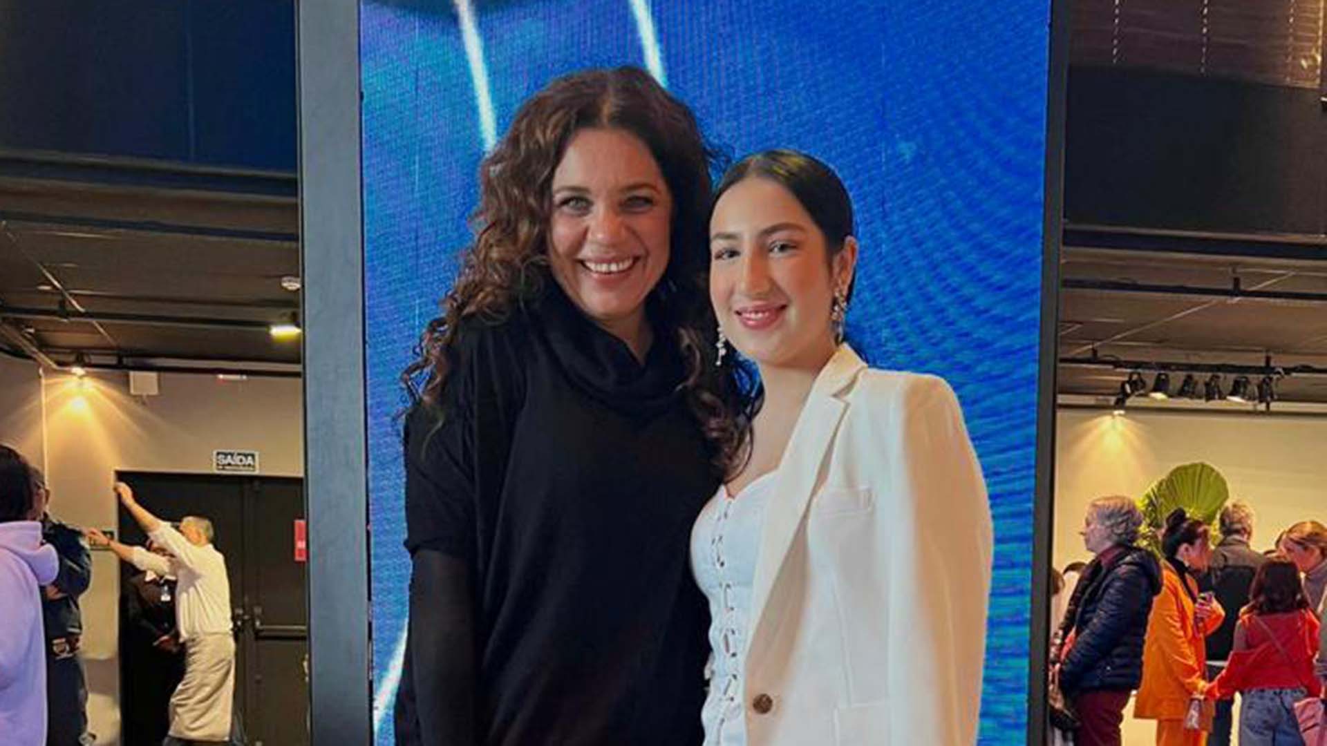 Luisa Bresser, de Poliana Moça, festeja encontro com Isabel Teixeira, de Pantanal