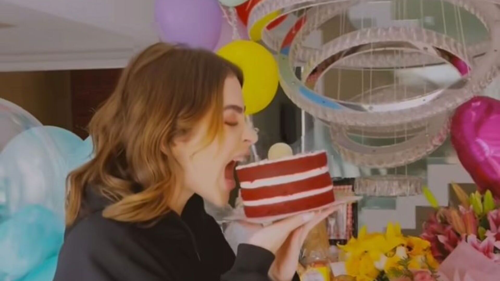 Jade Picon revela início das comemorações de seu aniversário de 21 anos