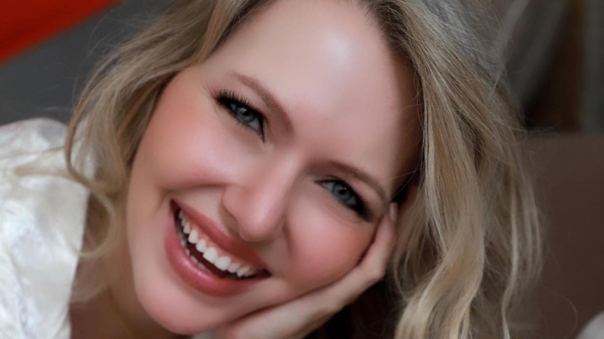 Karin Roepke se derrete ao postar novas fotos com a filha, Chiara: “Sou mãe coruja”