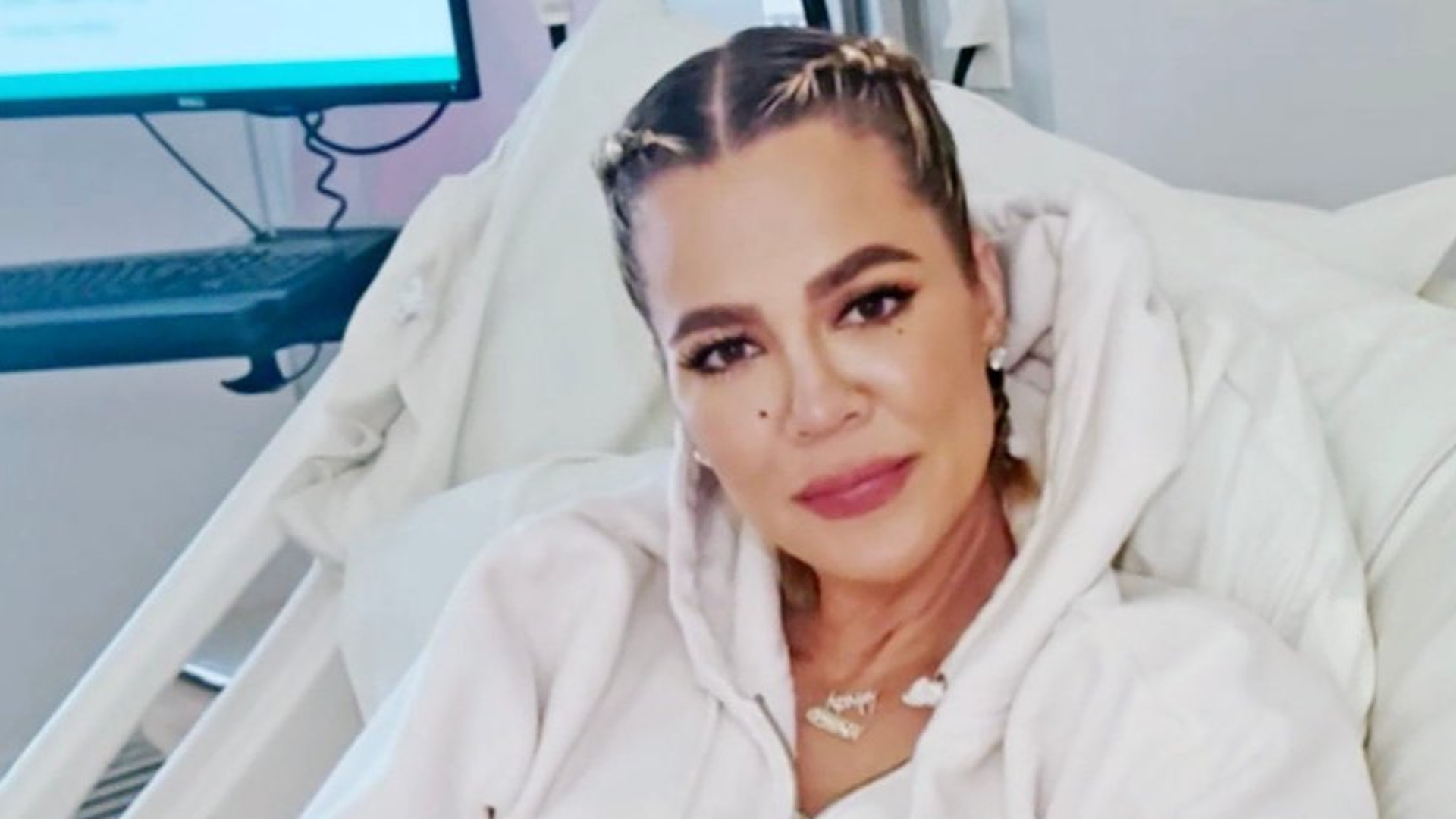 Khloé Kardashian exibe rosto do segundo filho com Tristan Thompson