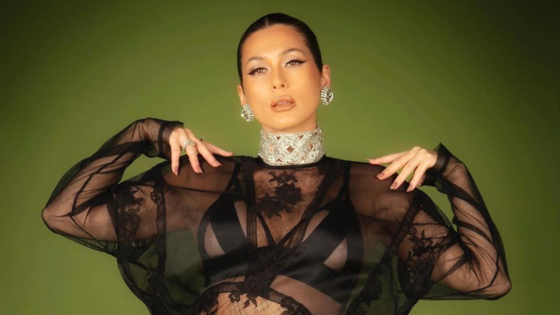 Lívia Andrade escandaliza com vestido transparente e ousado para o ‘Domingão’: “Impecável”