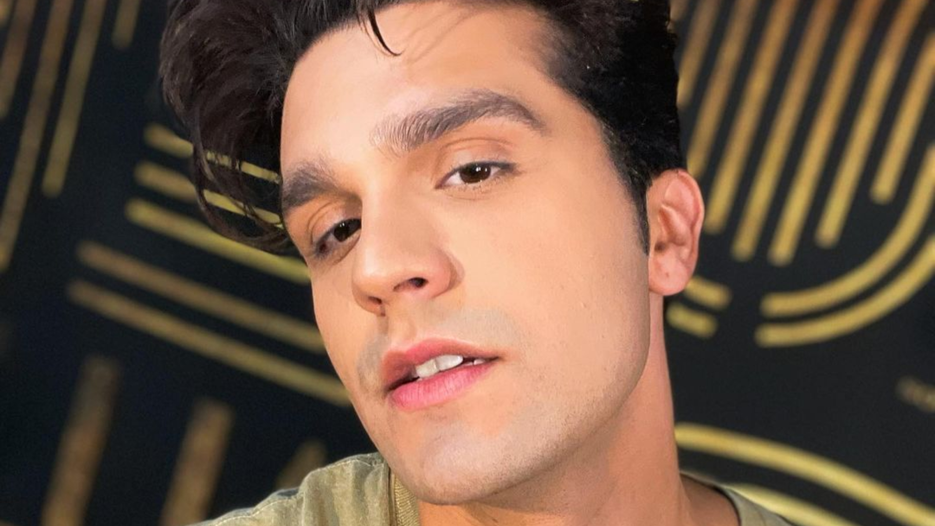 Luan Santana exibe novo visual e impressiona os fãs: ”Ainda mais lindo”