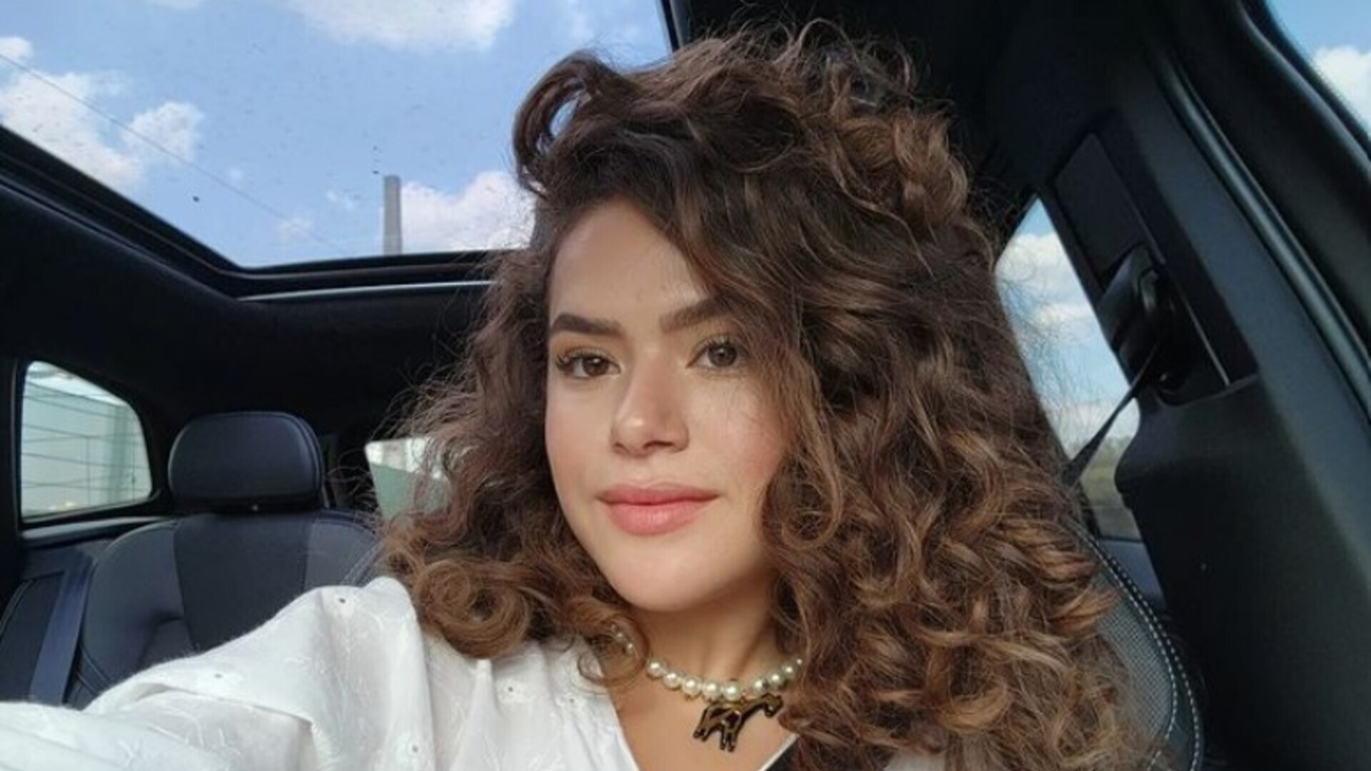 Maisa Silva enche a web de fofura ao publicar foto de infância