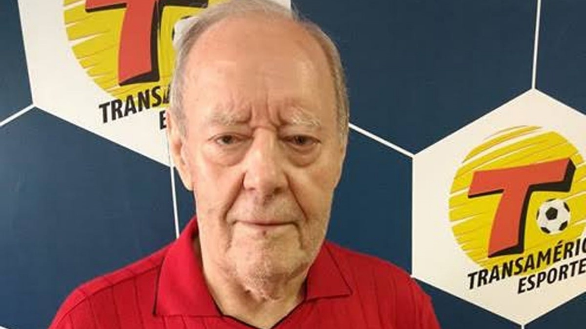 Repórter esportivo Roberto Carmona morre aos 86 anos