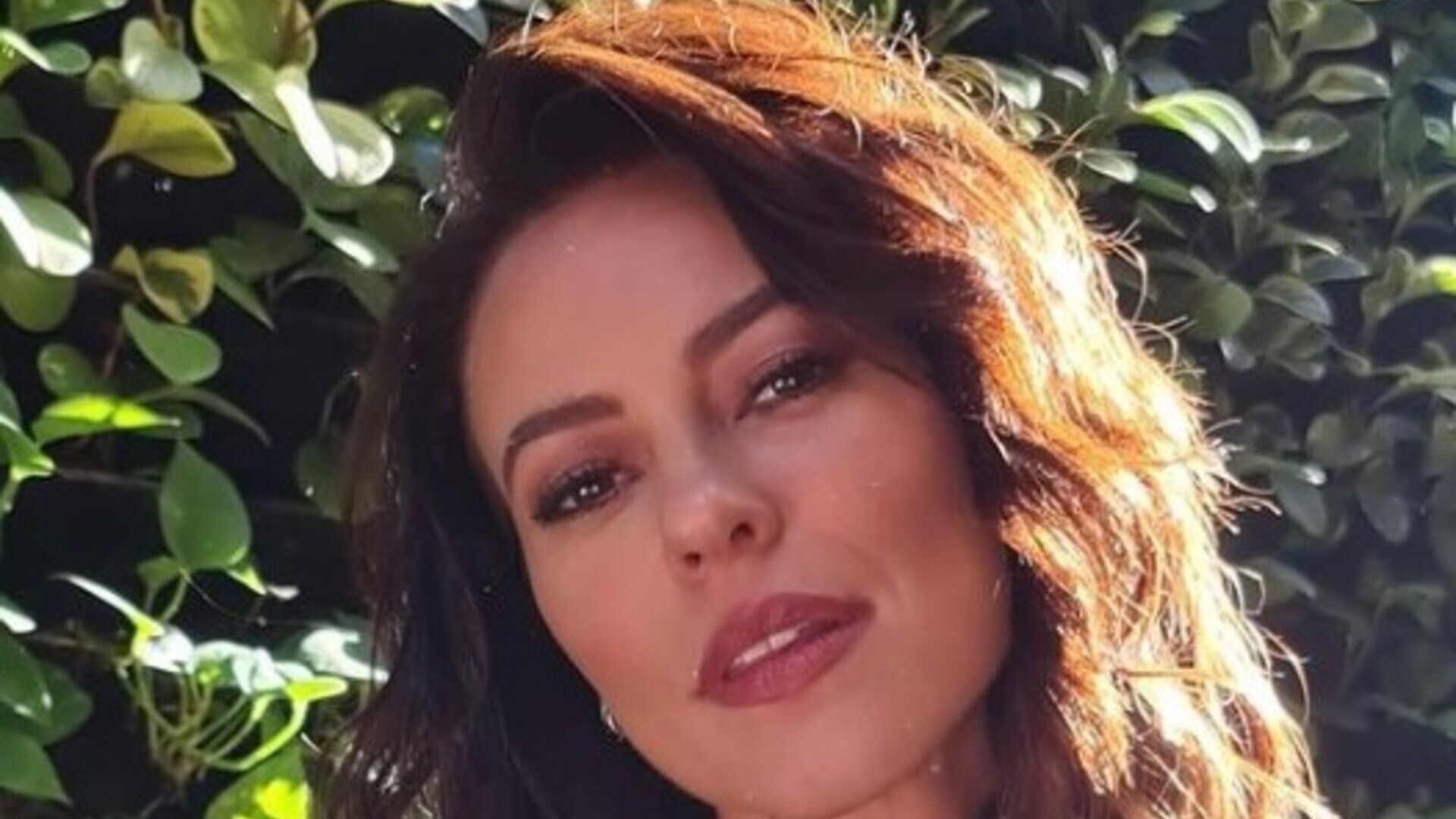 Paolla Oliveira deixa os fãs babando ao posar no sol: “Filtros naturais”
