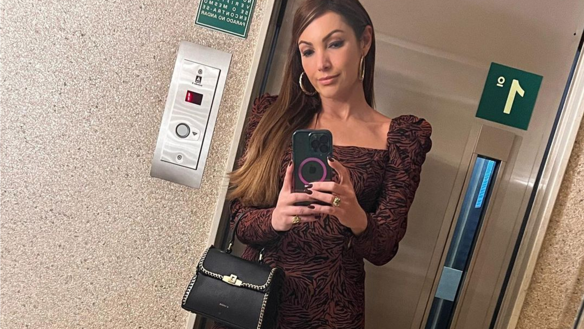 Com fenda no limite, Patrícia Poeta surpreende com look ousado para sair: ”Que mulher linda”