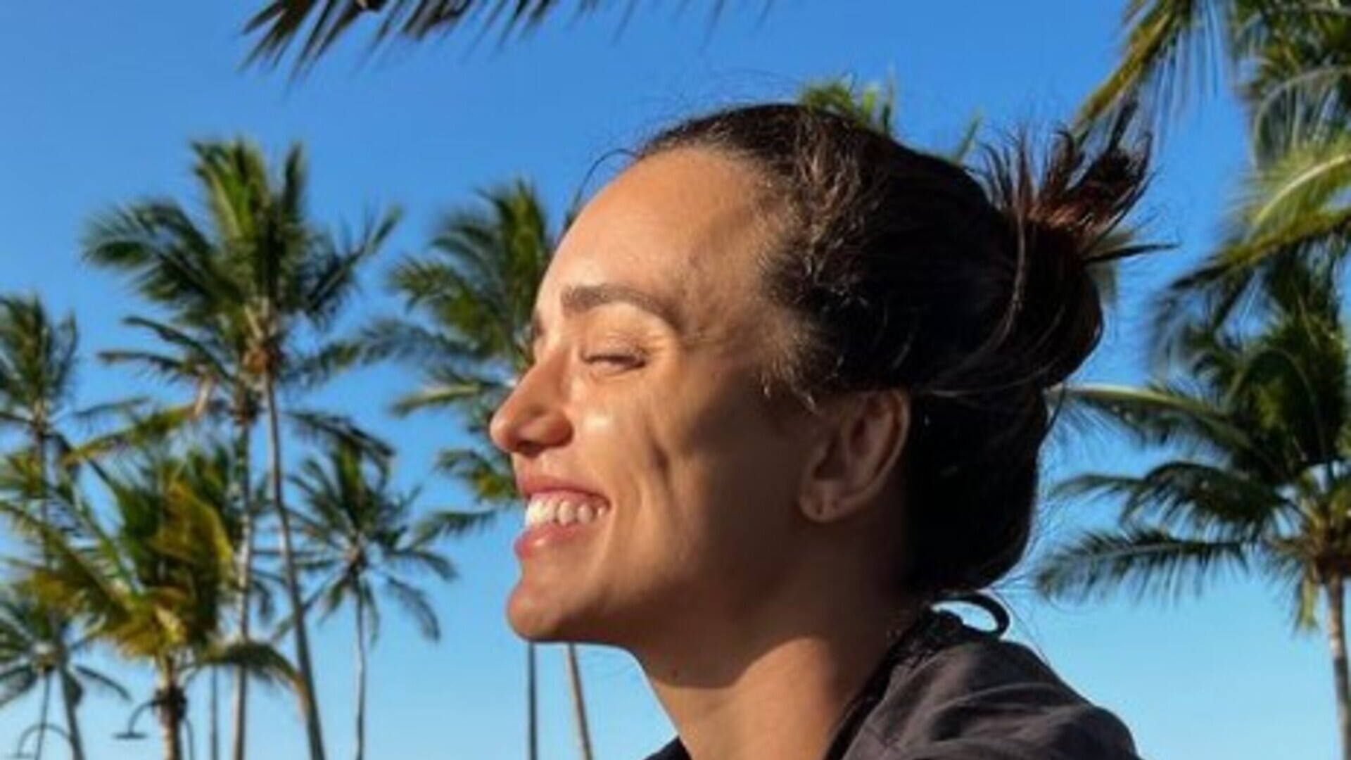 Rafa Kalimann publica fotos de viagem à Bahia e faz chover elogios