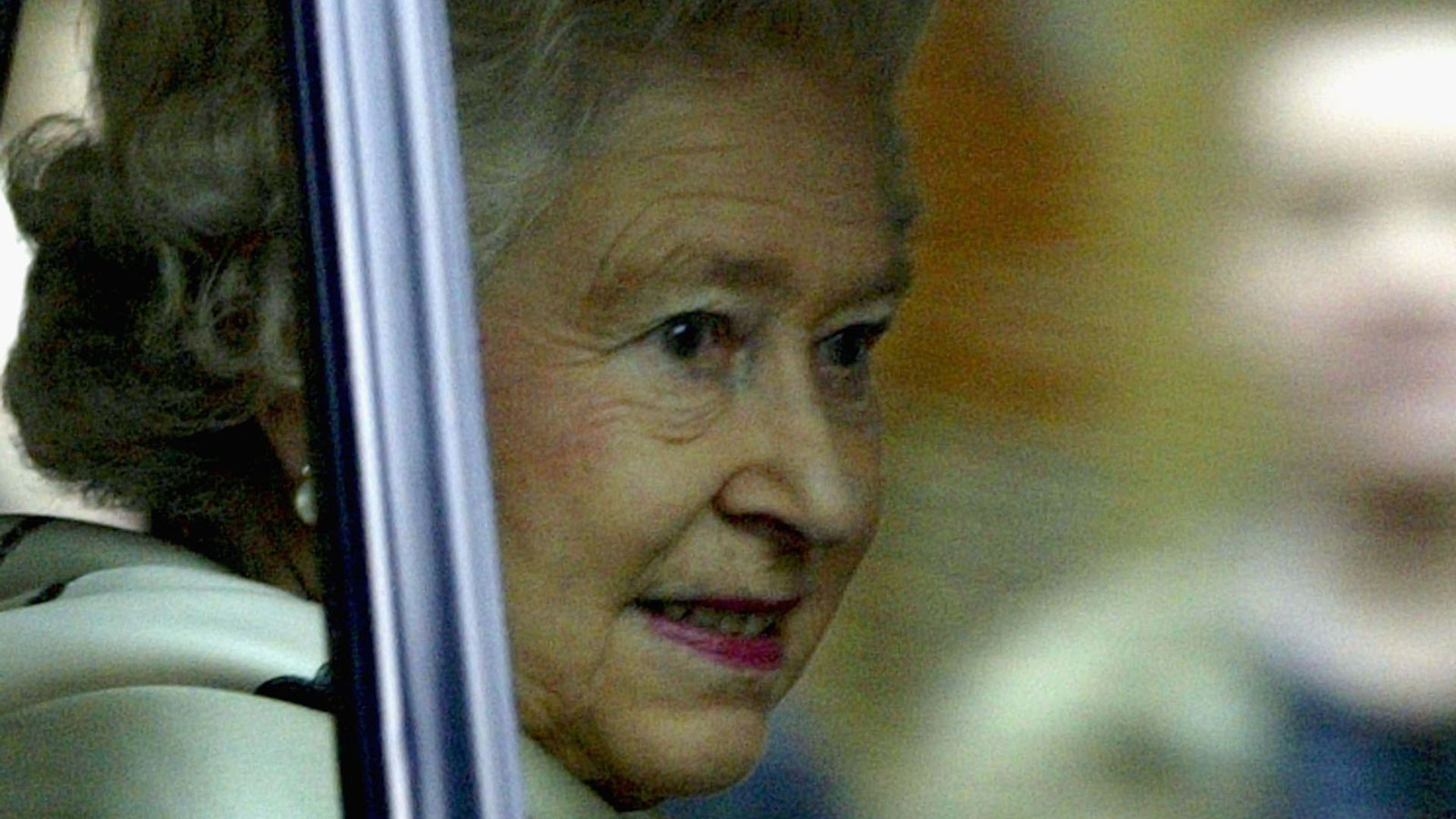 É grave? Tudo o que se sabe sobre o real estado de saúde da rainha Elizabeth II