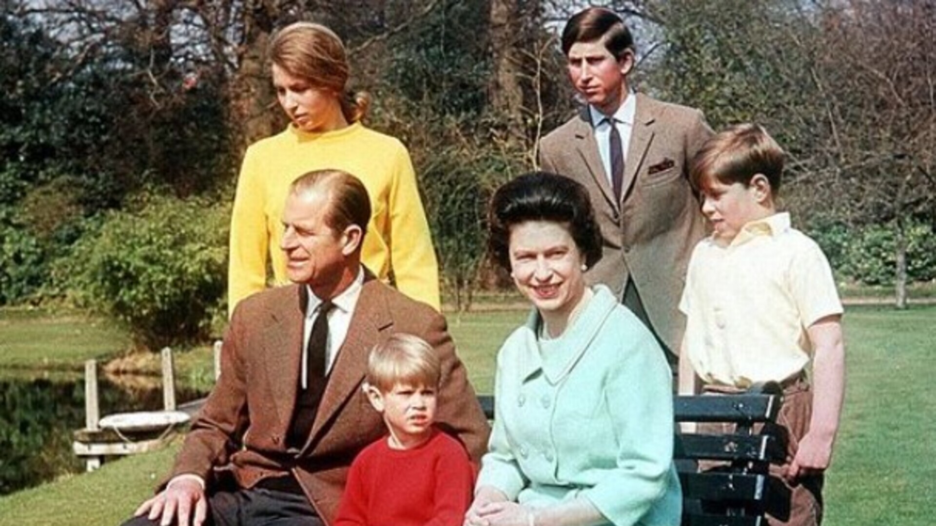 Saiba porquê Rainha Elizabeth II não era fotografada grávida