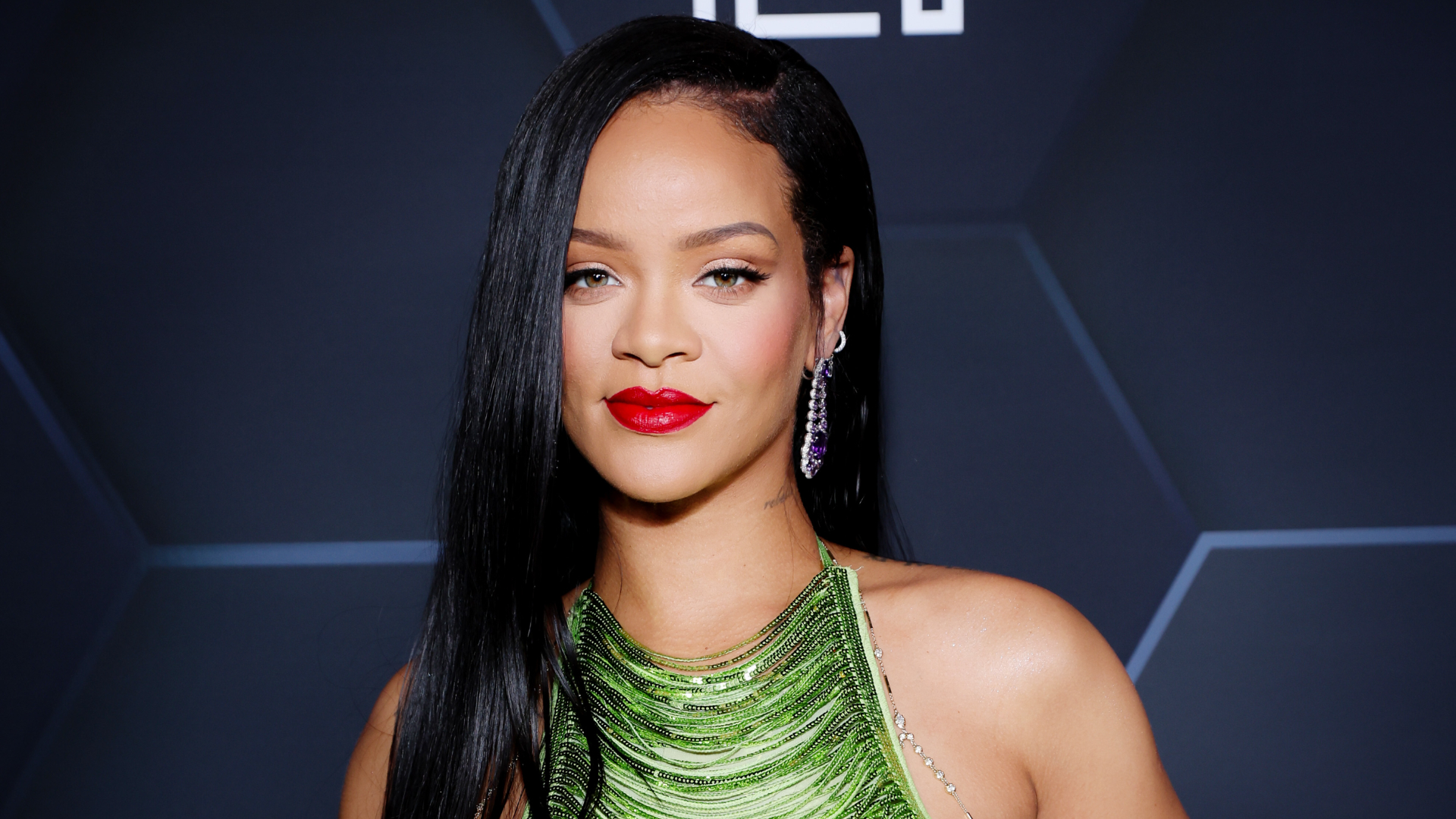 Rihanna fará show no intervalo do Super Bowl em 2023