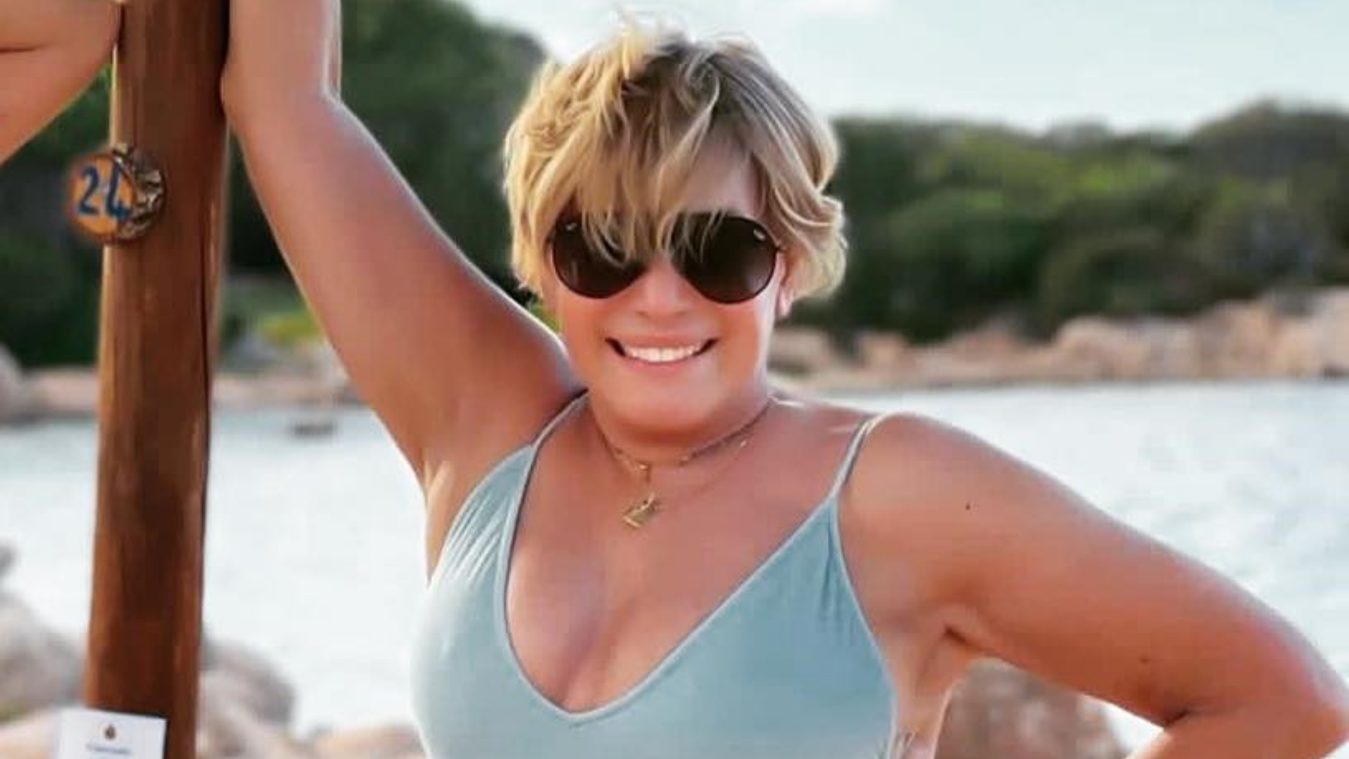 Na Itália, Susana Vieira impressiona ao surgir de maiô ao lado da nora: “Que lindas”