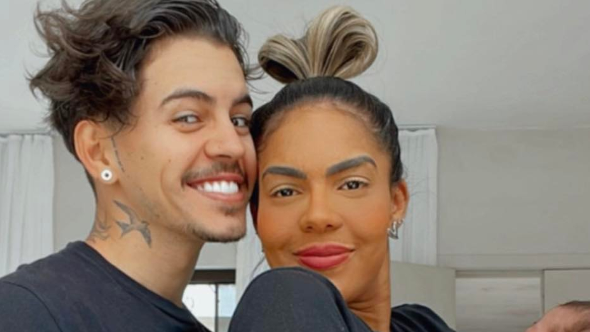 Tays Reis compartilha foto nova com Biel e Pietra, e encanta os fãs