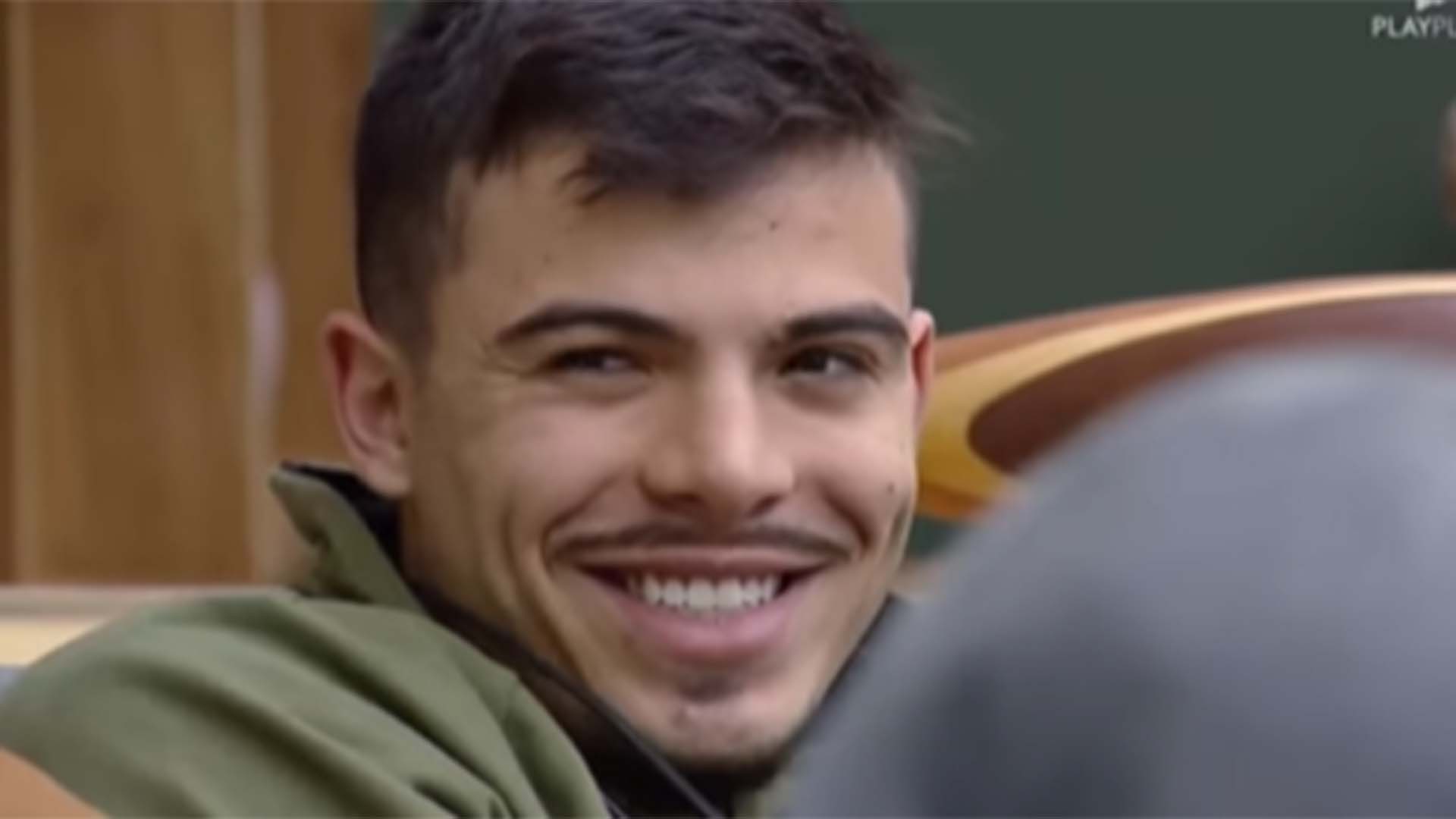 A Fazenda: Romance? Mãe de Thomaz Costa revela quem faz o tipo dele