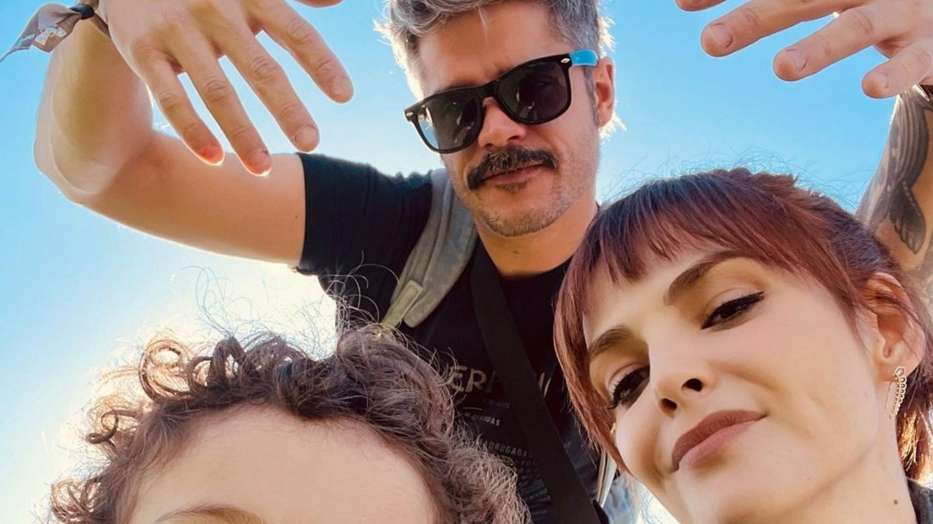 Titi Müller faz lindos registros durante passeio especial em família
