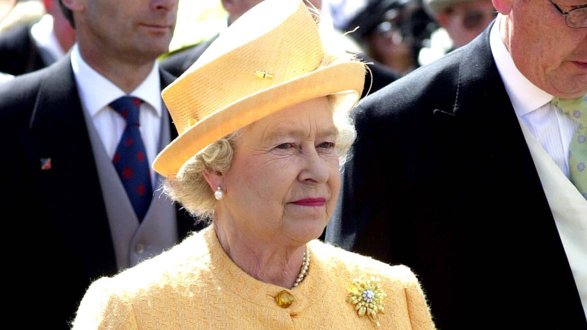Vidente famosa e tiktoker ‘viajante no tempo’ disseram que Rainha Elizabeth morreria em 2022